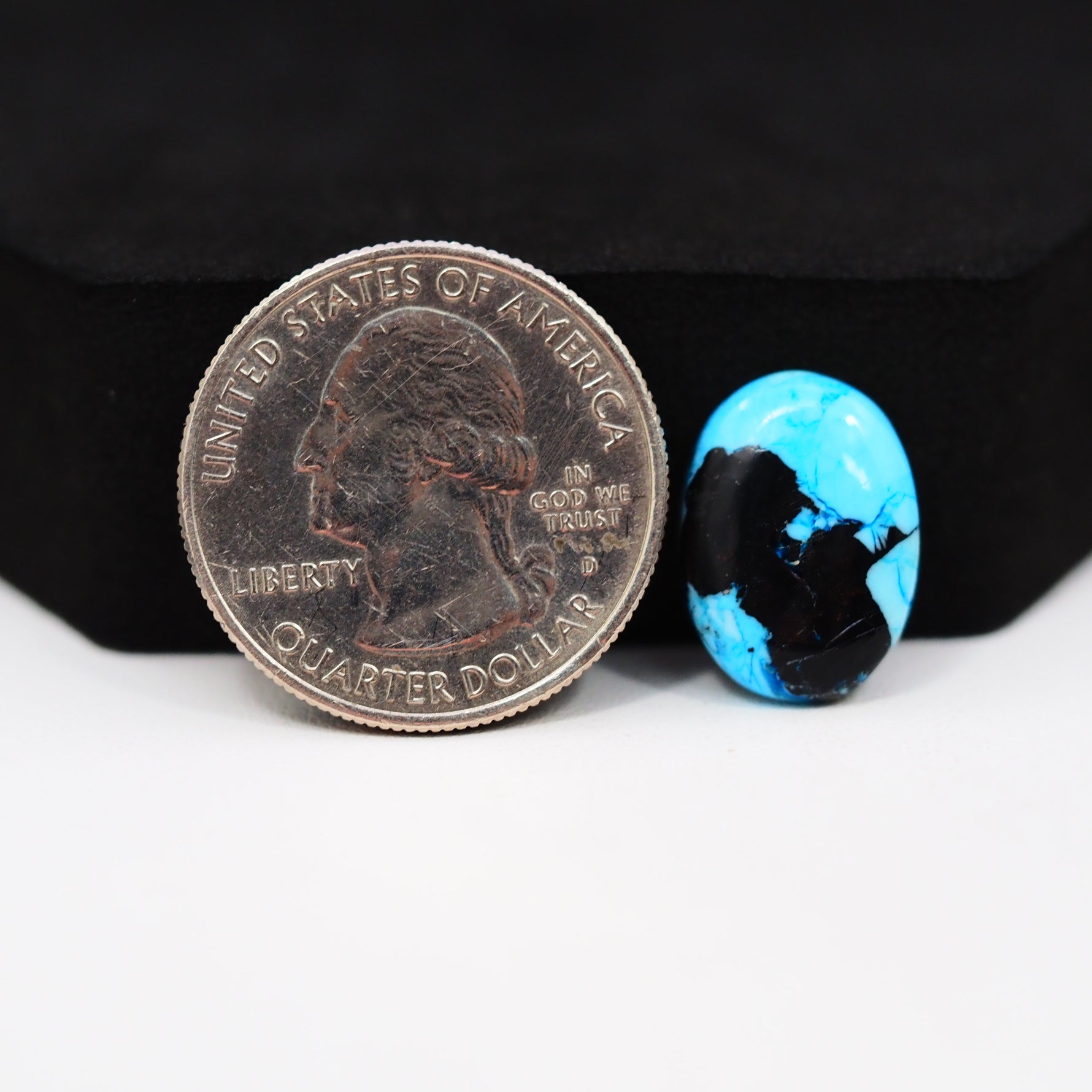 Buffalo Oval Cabochon 16x12mm 6ct - Blue Top Black Base - Pedra Gems