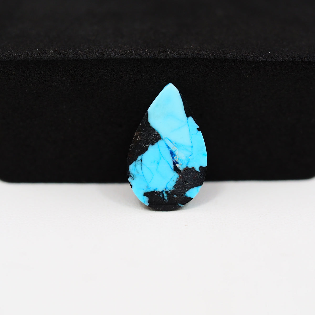 Buffalo Pear Cabochon 17x11mm 5.5ct - Blue Top Black Base - Pedra Gems