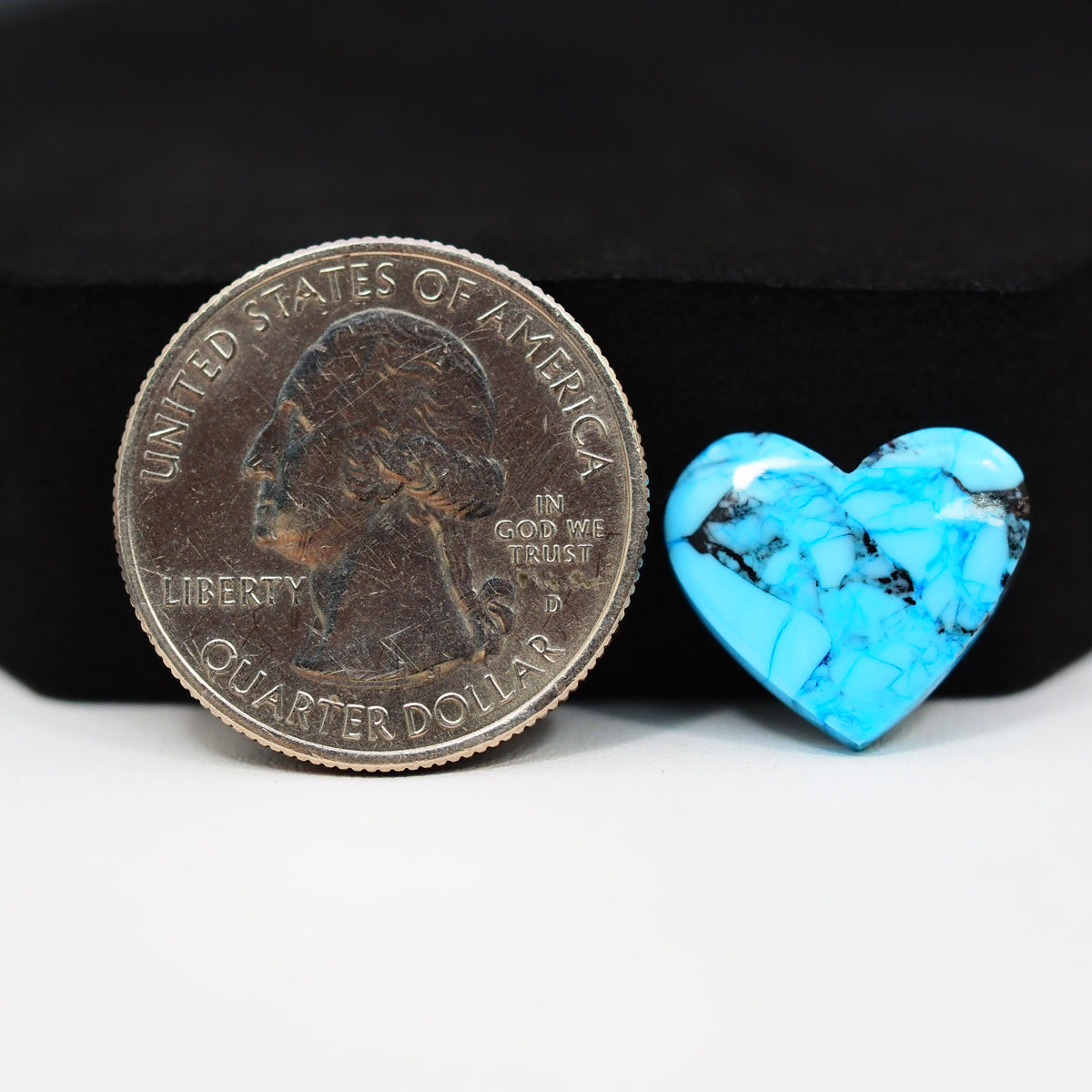 Buffalo Heart Cabochon 14x15mm 6.5ct - Blue with Black Veining - Pedra Gems