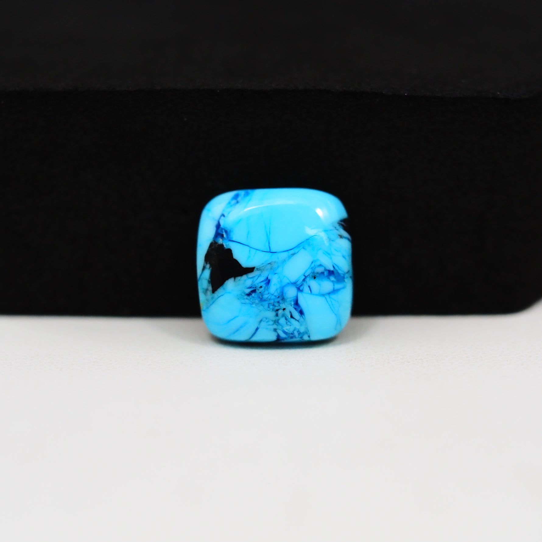 Buffalo Cushion Cabochon 13x13mm 6ct - Blue with Black Patch - Pedra Gems