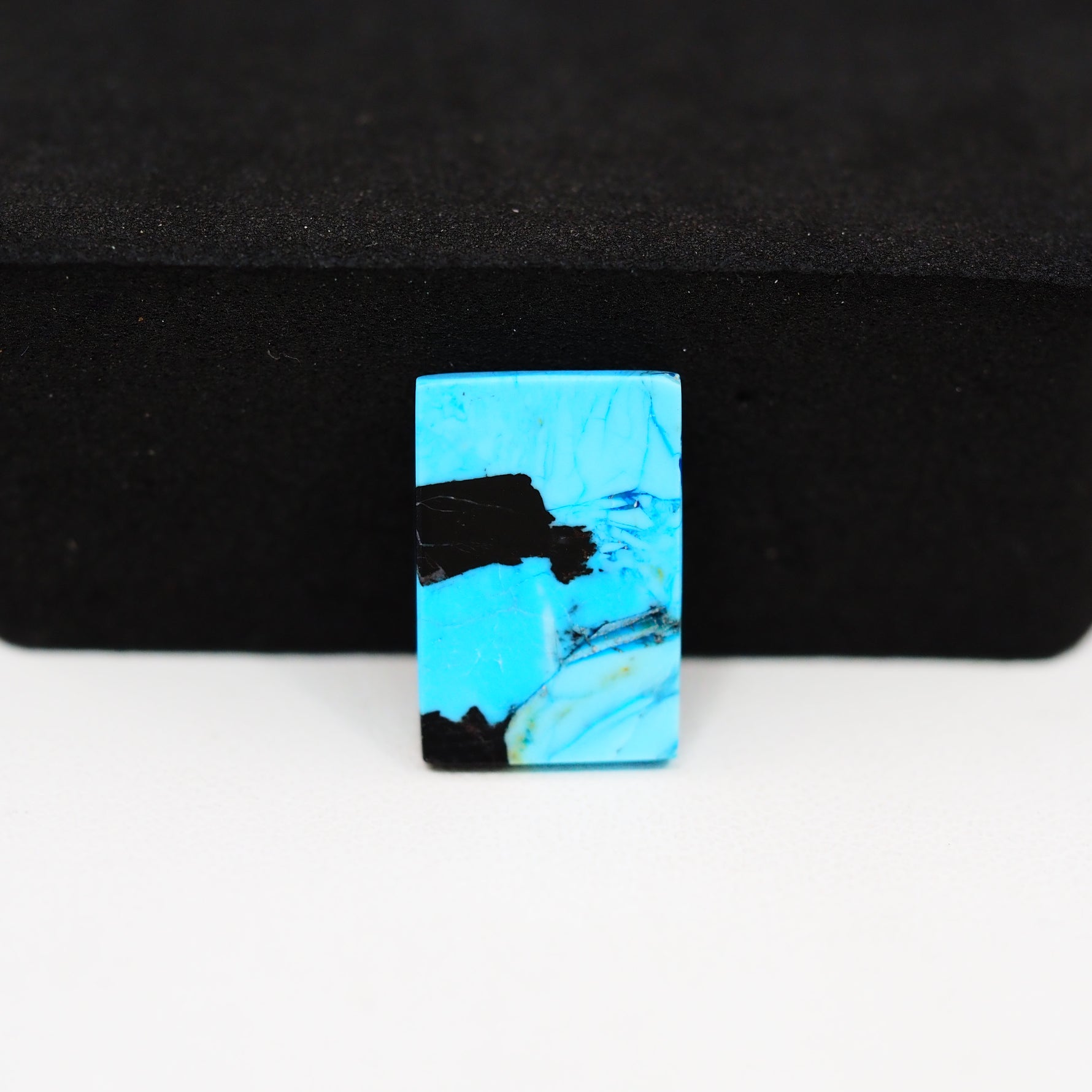 Buffalo Rectangular Cabochon 16x11mm 6.5ct - Blue with Black Side - Pedra Gems