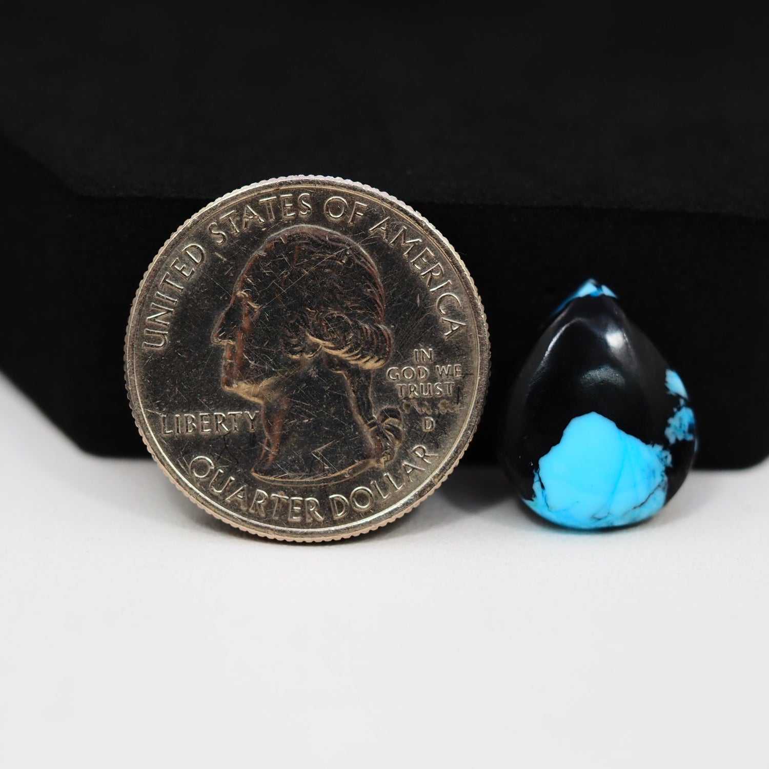 Buffalo Pear Cabochon 16x13mm 6.5ct - Black Top Blue Base - Pedra Gems