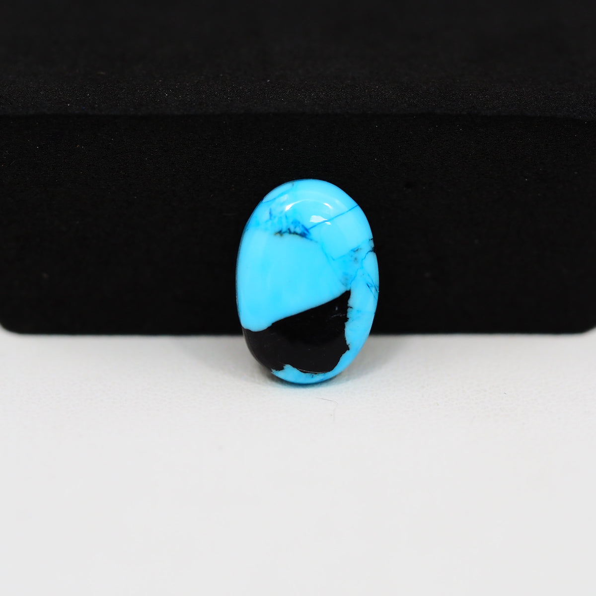 Buffalo Oval Cabochon 15x11mm 6ct - Blue with Black Band - Pedra Gems