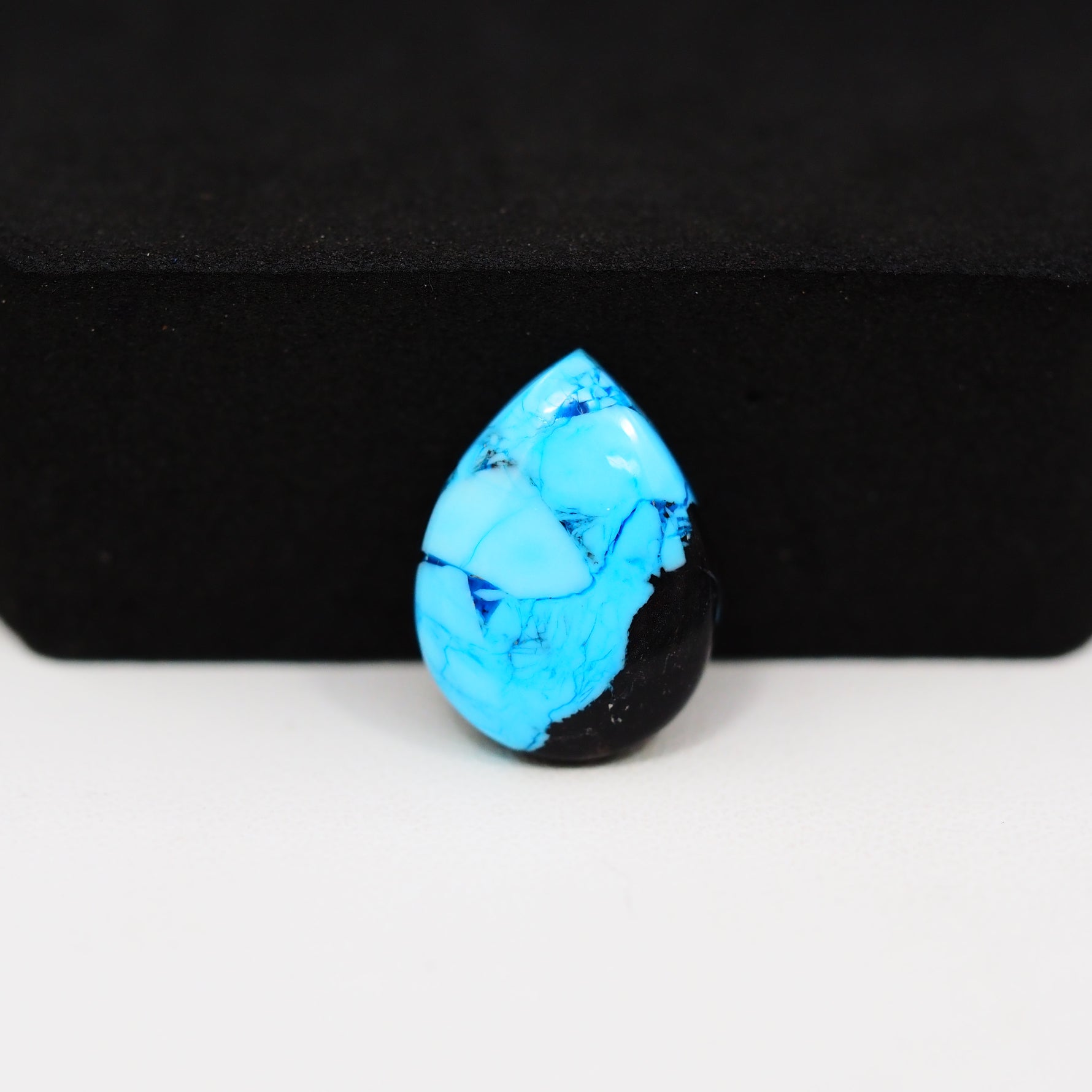 Buffalo Pear Cabochon 17x13mm 6ct - Blue with Black Portion - Pedra Gems