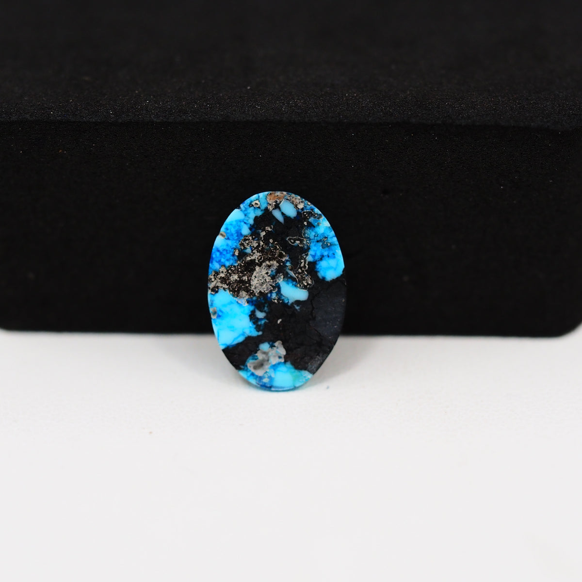 Buffalo Oval Cabochon 15x11mm 5.5ct - Blue with Black Band - Pedra Gems