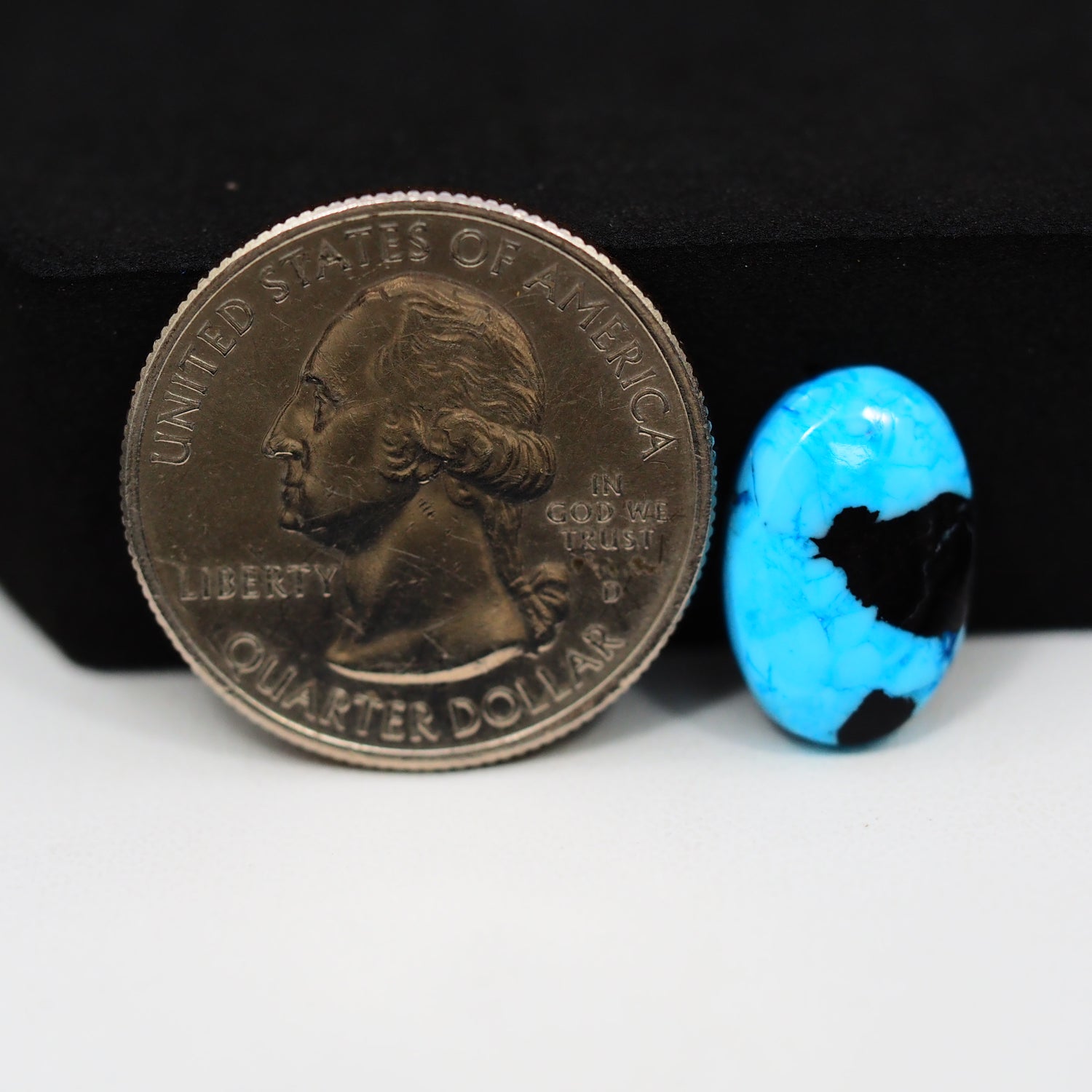 Buffalo Oval Cabochon 15x10mm 4.5ct - Blue with Black Patch - Pedra Gems