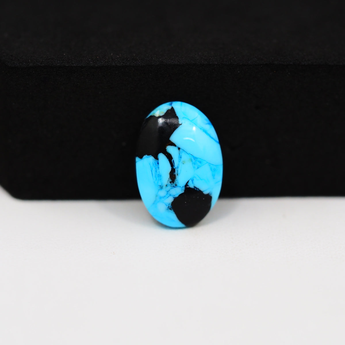 Buffalo Oval Cabochon 17x12mm 5.5ct - Blue with Black Patch - Pedra Gems