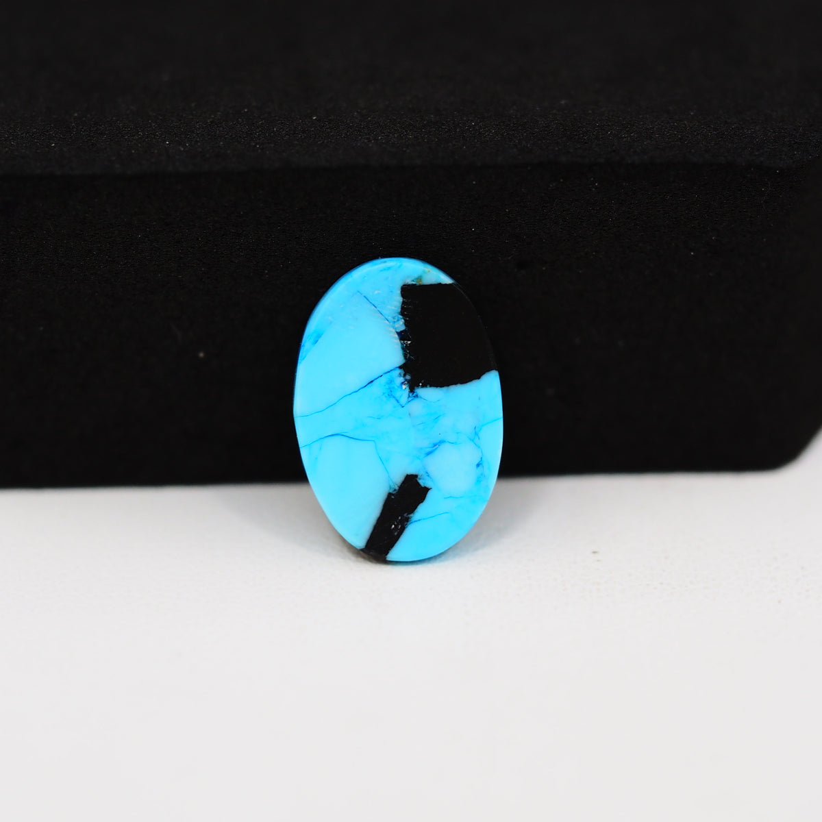 Buffalo Oval Cabochon 17x12mm 5.5ct - Blue with Black Patch - Pedra Gems