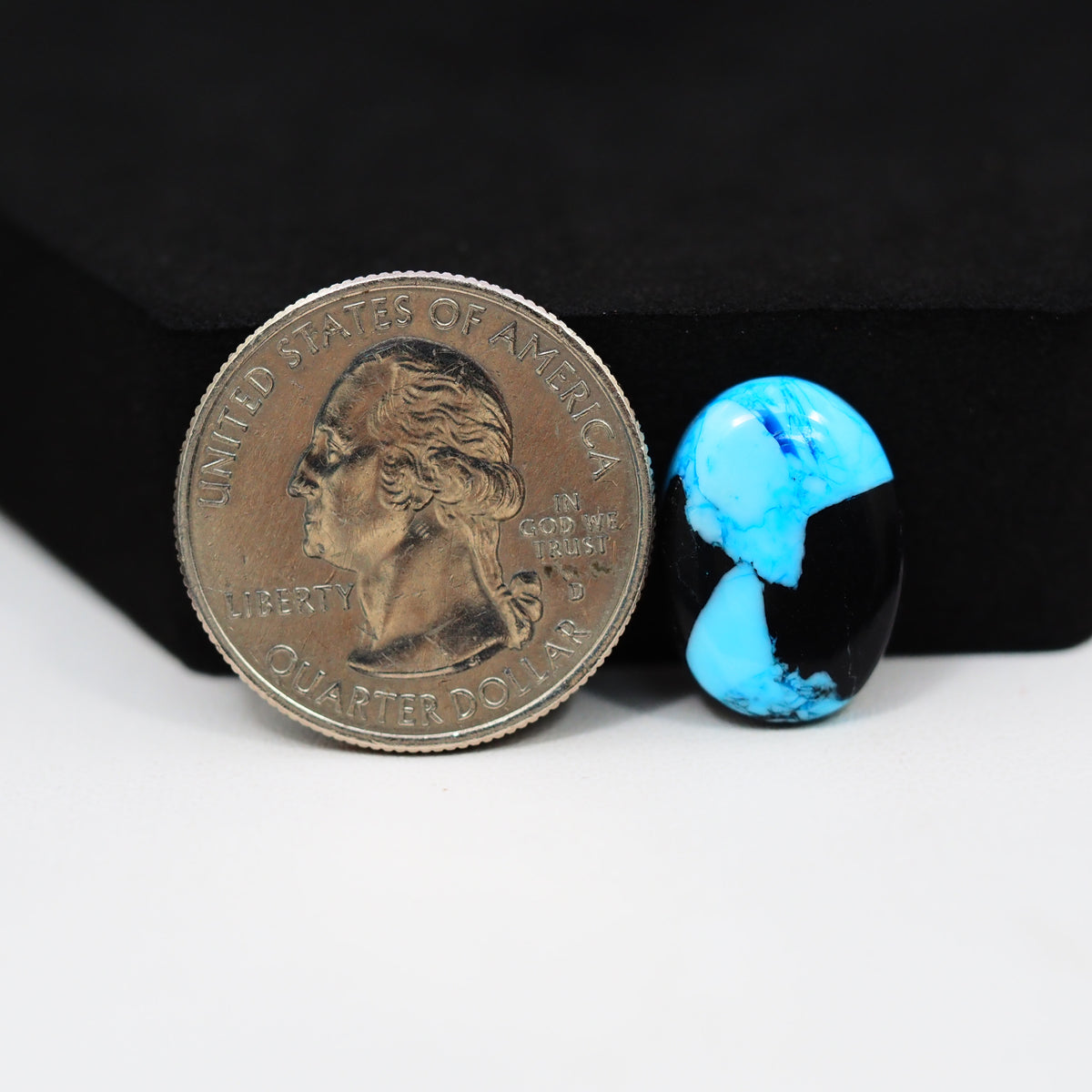 Buffalo Oval Cabochon 17x13mm 7ct - Blue with Black Patch - Pedra Gems
