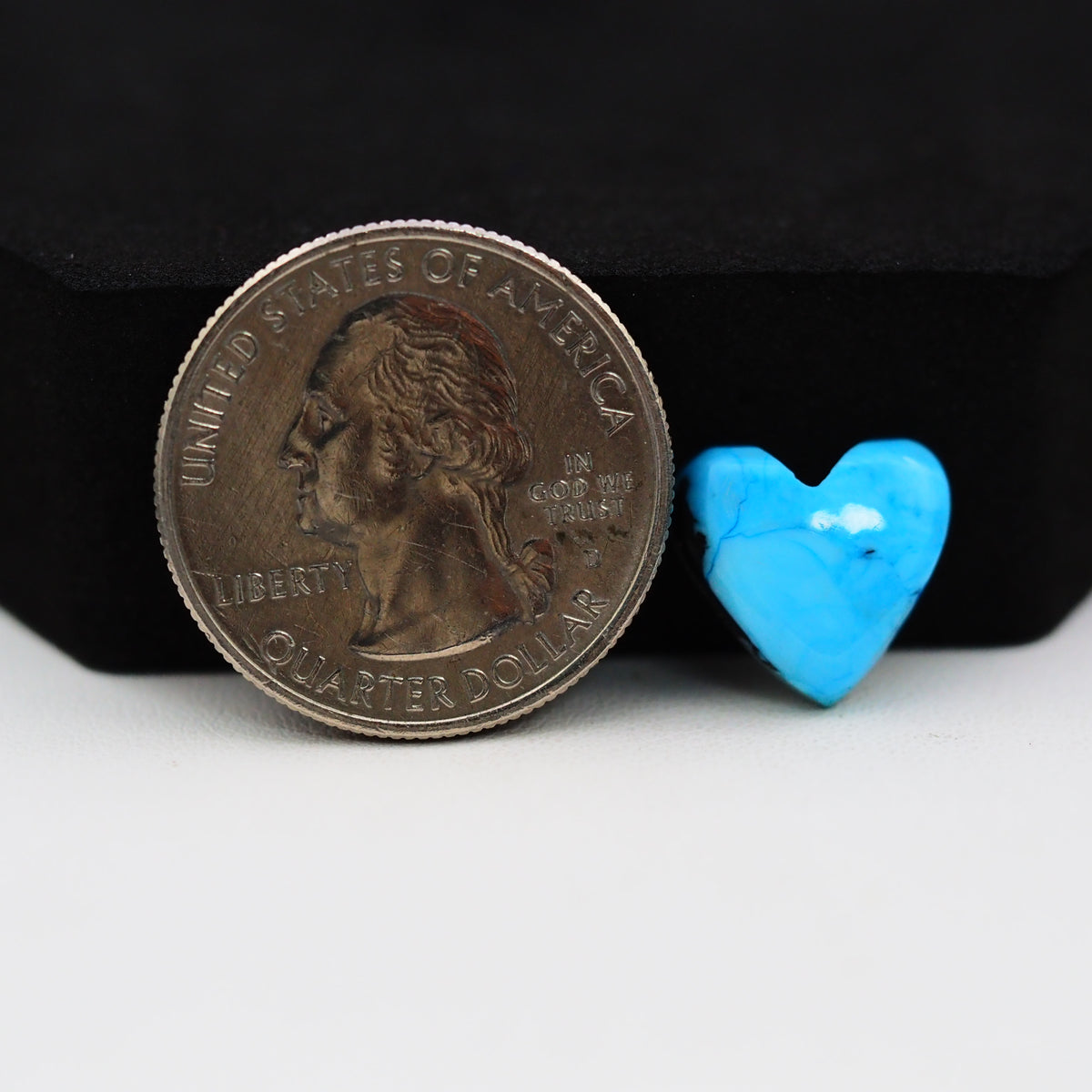 Buffalo Heart Cabochon 12x13mm 4.5ct - Blue with Black Veining - Pedra Gems