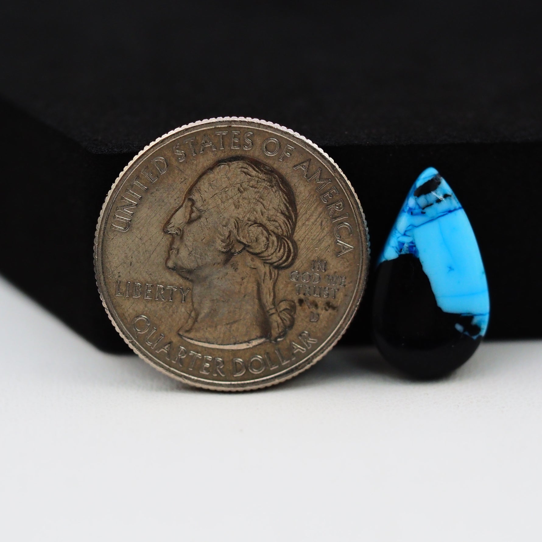 Buffalo Pear Cabochon 18x10mm 4.5ct - Blue with Black Band - Pedra Gems