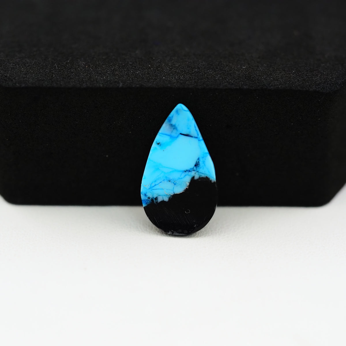 Buffalo Pear Cabochon 18x10mm 4.5ct - Blue with Black Band - Pedra Gems