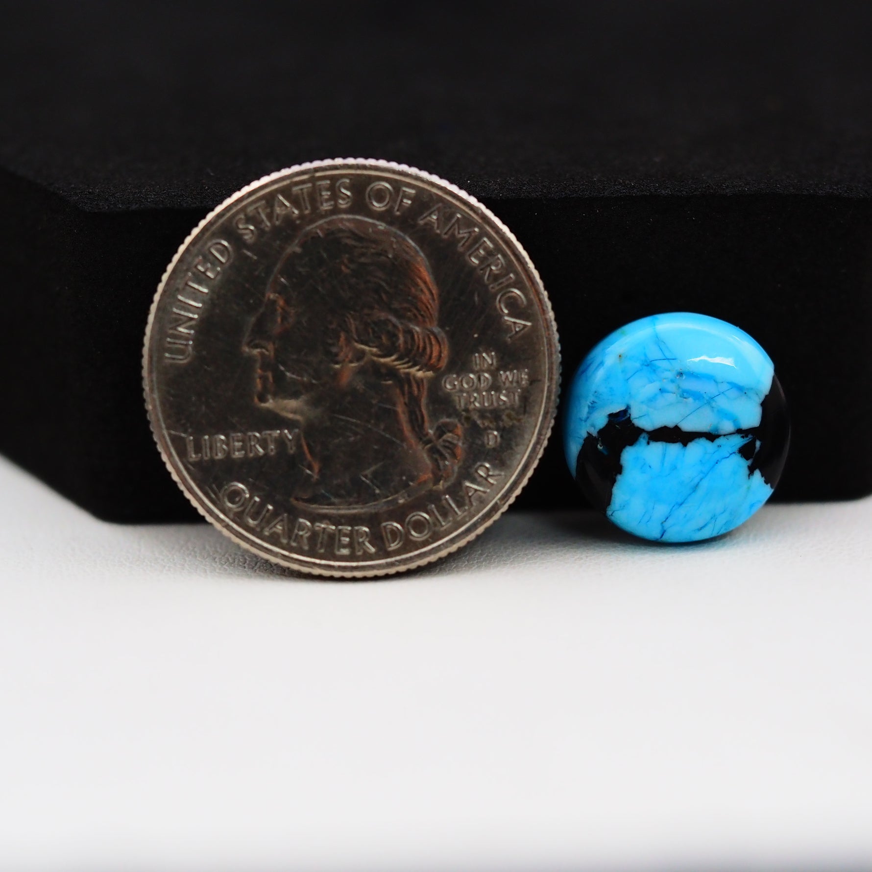 Buffalo Oval Cabochon 13x13mm 6.5ct - Black with Blue Patch - Pedra Gems