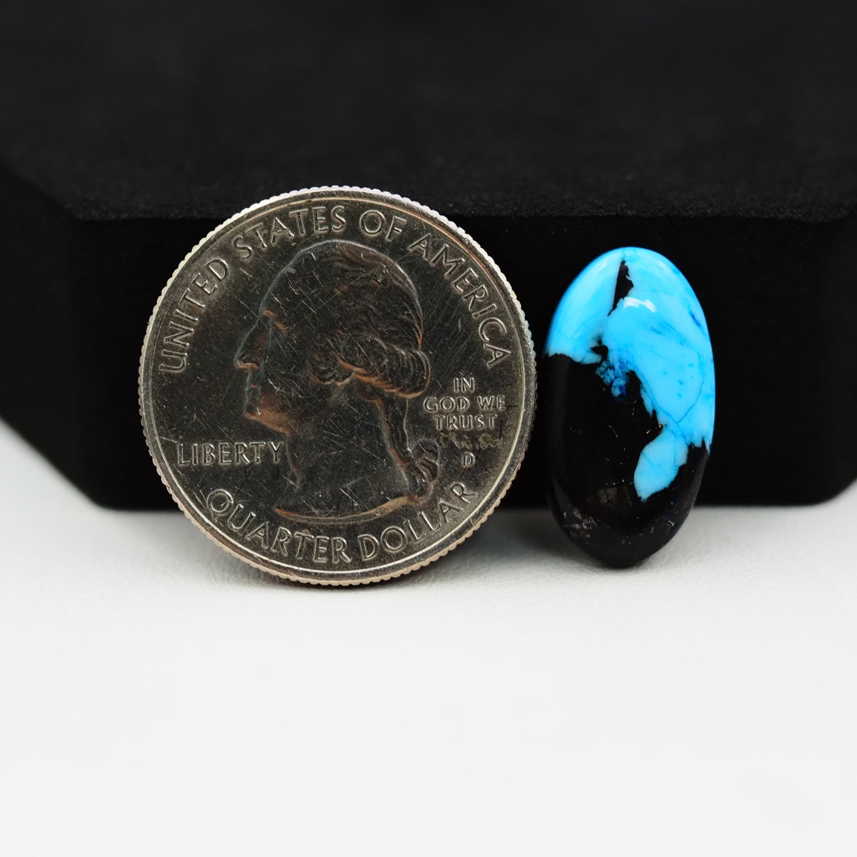 Buffalo Oval Cabochon 19x11mm 6ct - Blue with Black Band - Pedra Gems