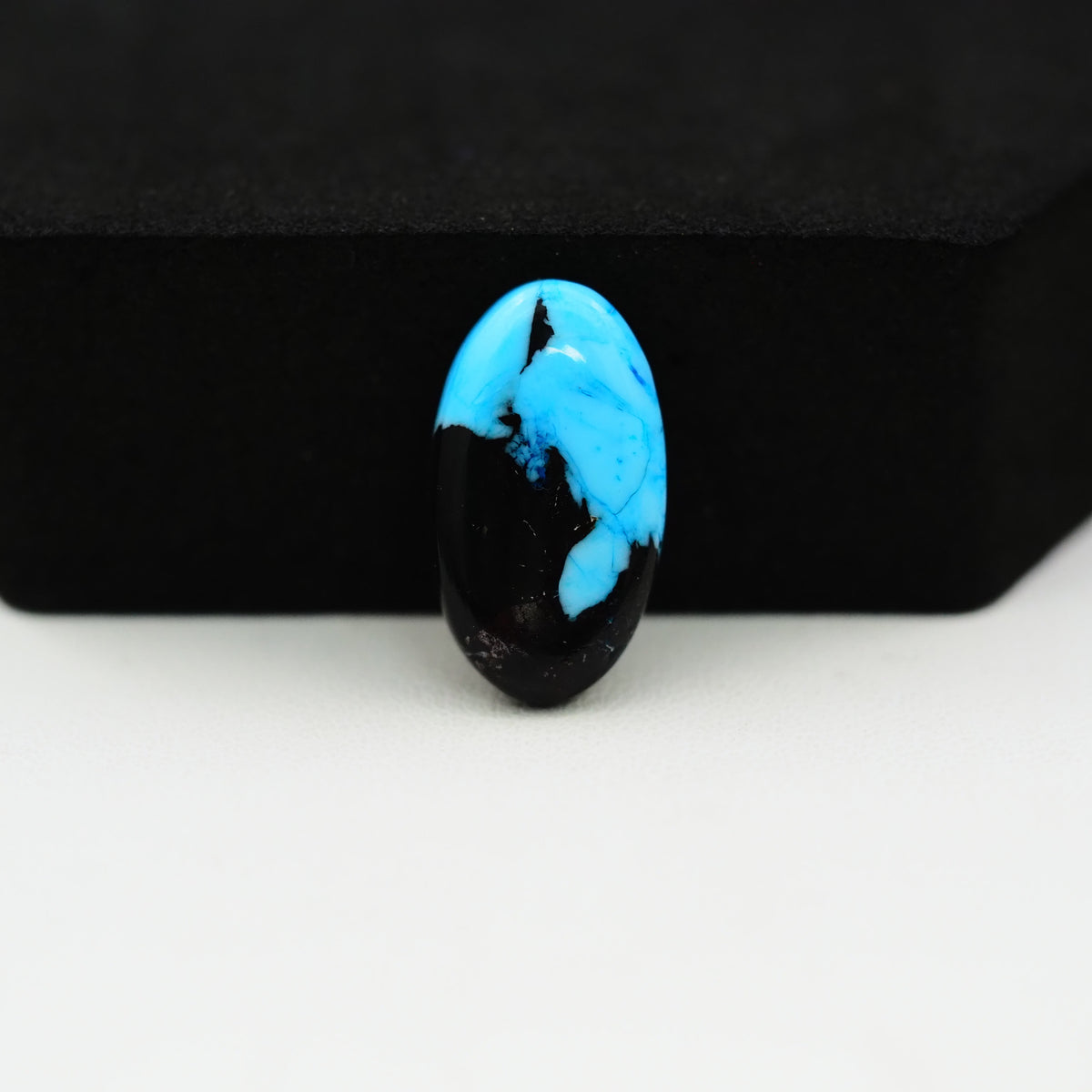 Buffalo Oval Cabochon 19x11mm 6ct - Blue with Black Band - Pedra Gems