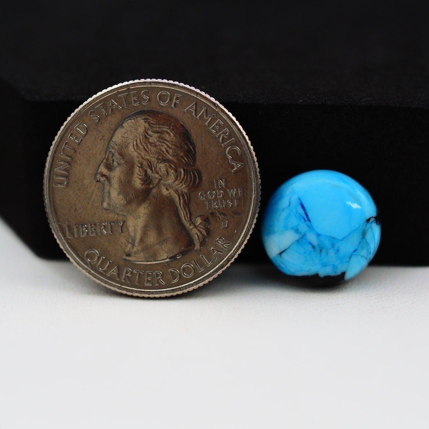 Buffalo Oval Cabochon 13x13mm 5.5ct - Blue Solid - Pedra Gems