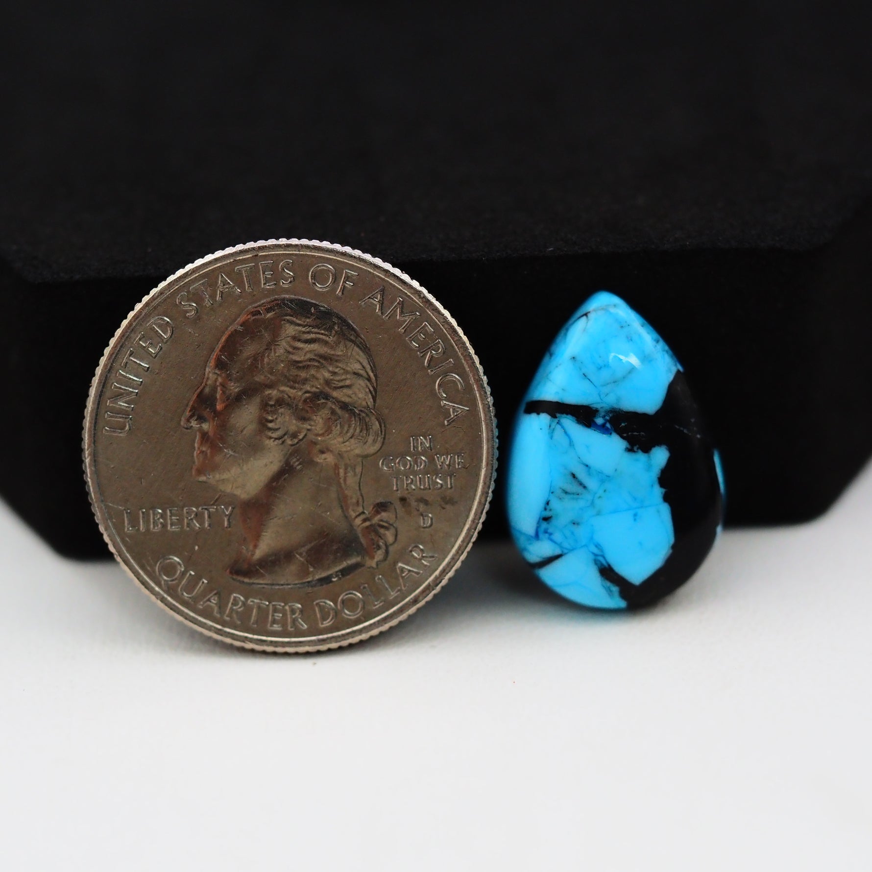 Buffalo Pear Cabochon 18x13mm 7.5ct - Black Top Blue Base - Pedra Gems