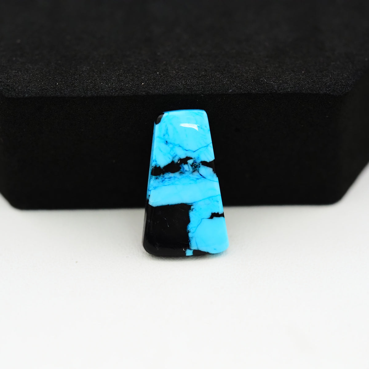 Buffalo Trapezoid Cabochon 20x12mm 5.5ct - Blue with Black Band - Pedra Gems