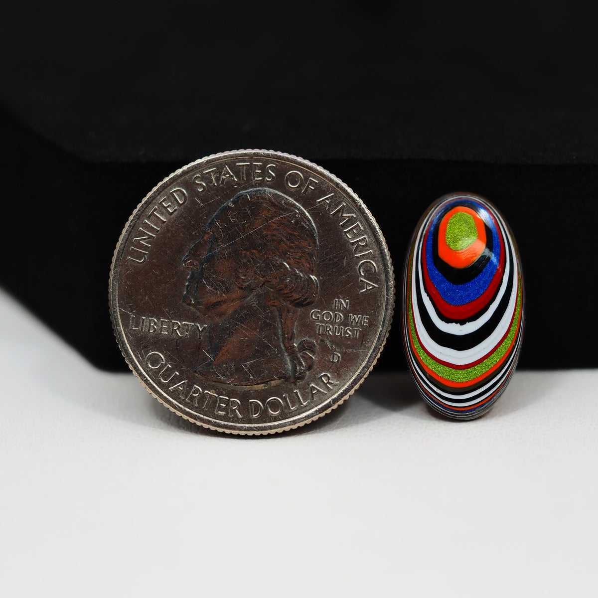 Fordite Agate Cabochon Oval 19x10mm 2ct - Detroit Agate layered paint - Pedra Gems