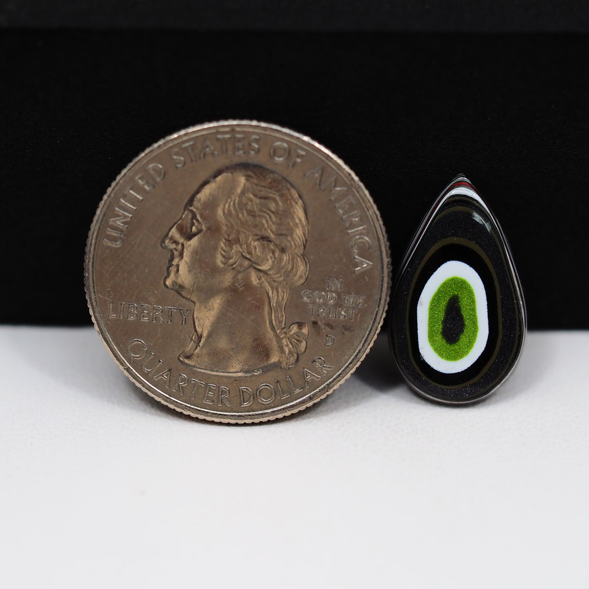 Fordite Agate Cabochon Pear 18x8mm 1.5ct - Detroit Agate layered paint - Pedra Gems