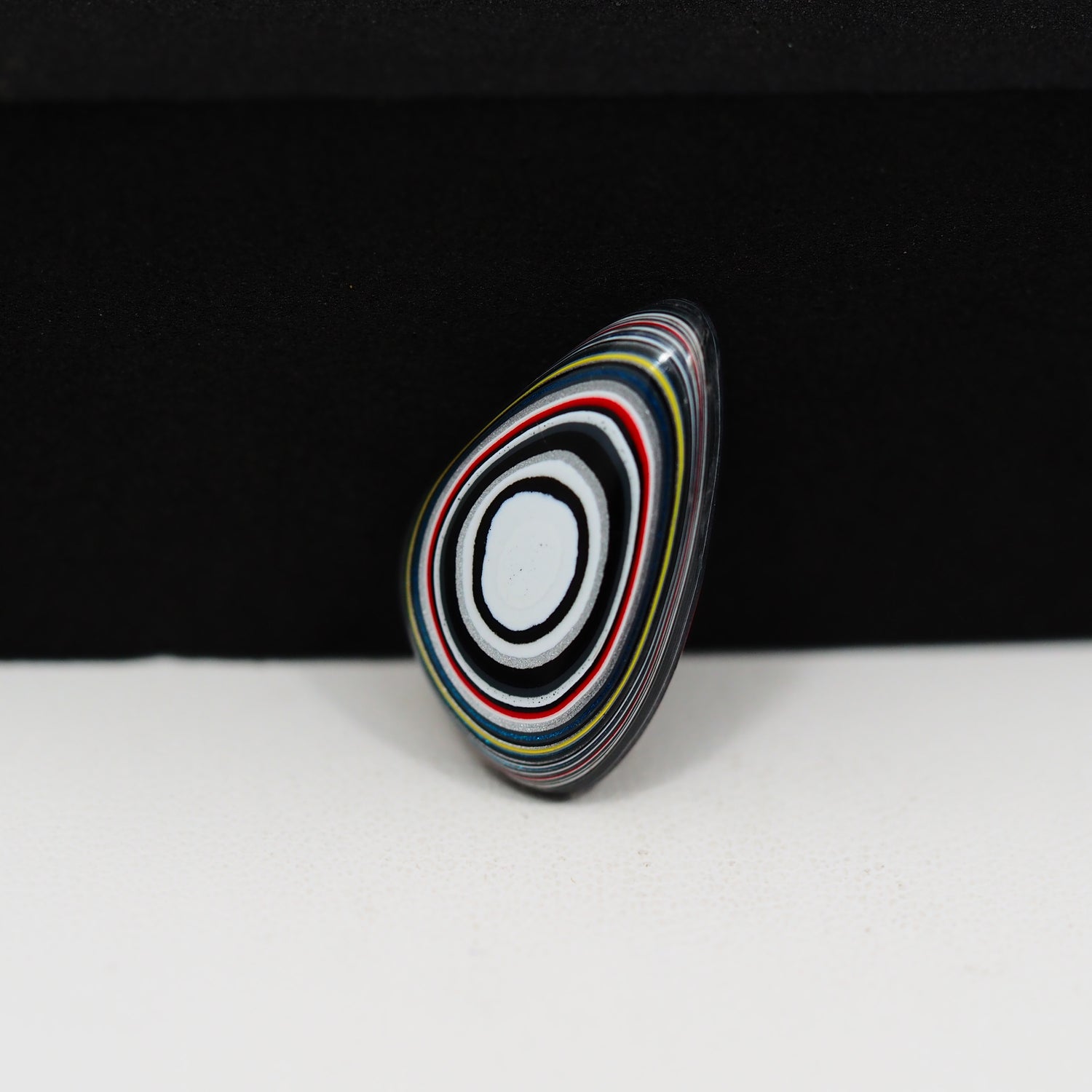Fordite Agate Cabochon Freeform 20x13mm 4ct - Detroit Agate layered paint - Pedra Gems