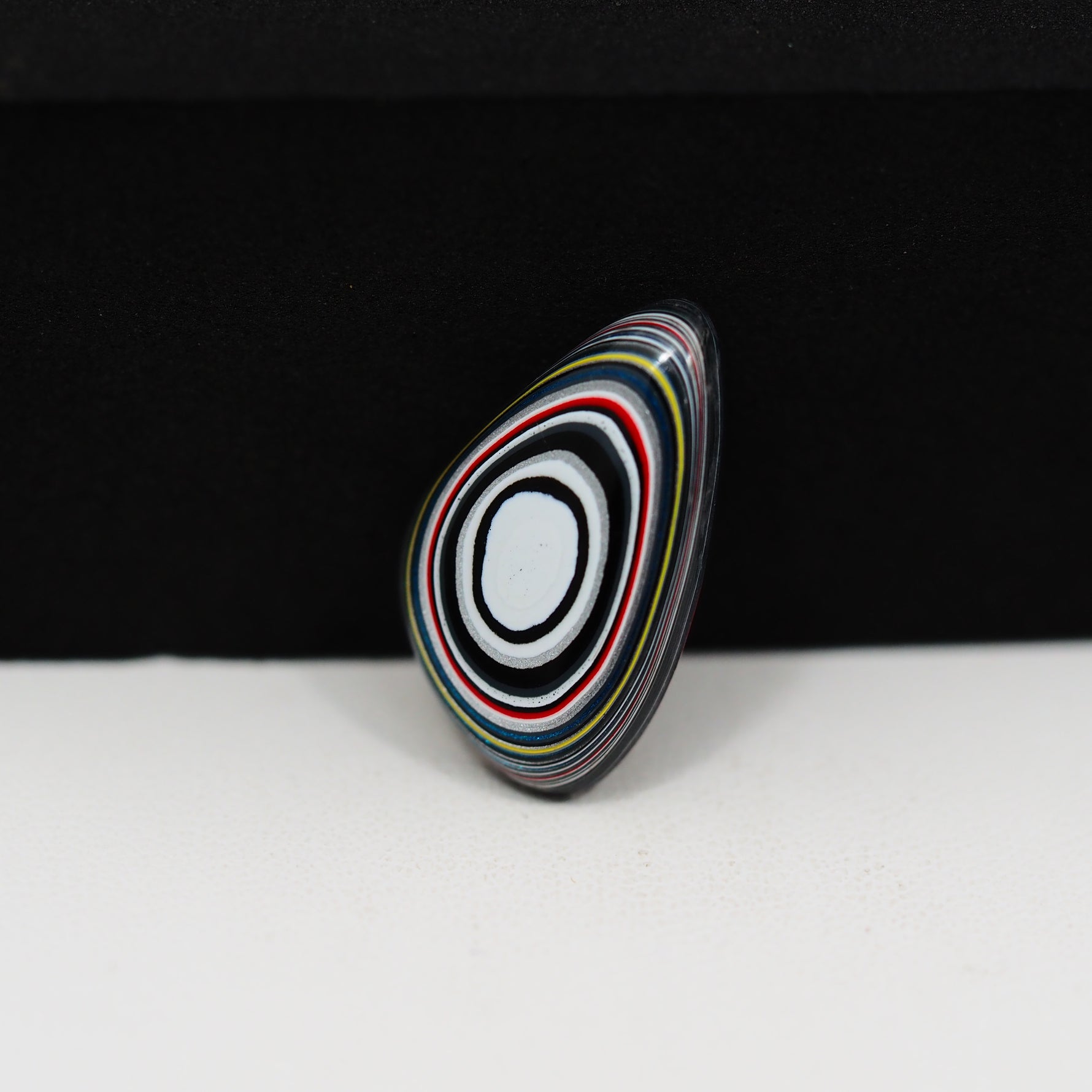 Fordite Agate Cabochon Freeform 20x13mm 4ct - Detroit Agate layered paint - Pedra Gems