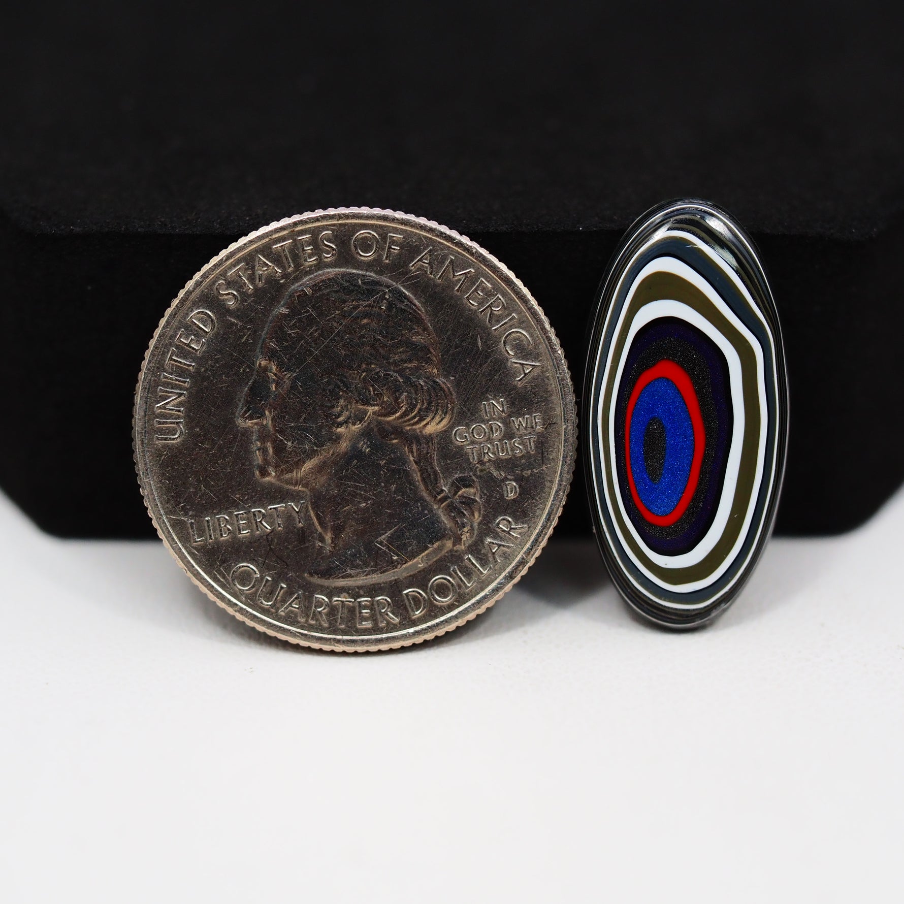 Fordite Agate Cabochon Oval 23x11mm 3ct - Detroit Agate layered paint - Pedra Gems