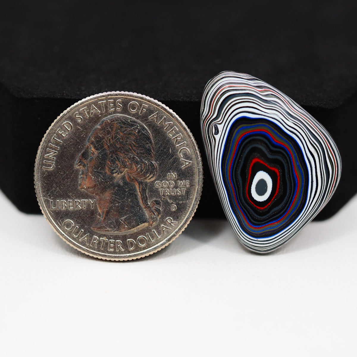 Fordite Agate Cabochon Freeform 25x18mm 8.5ct - Detroit Agate layered paint - Pedra Gems