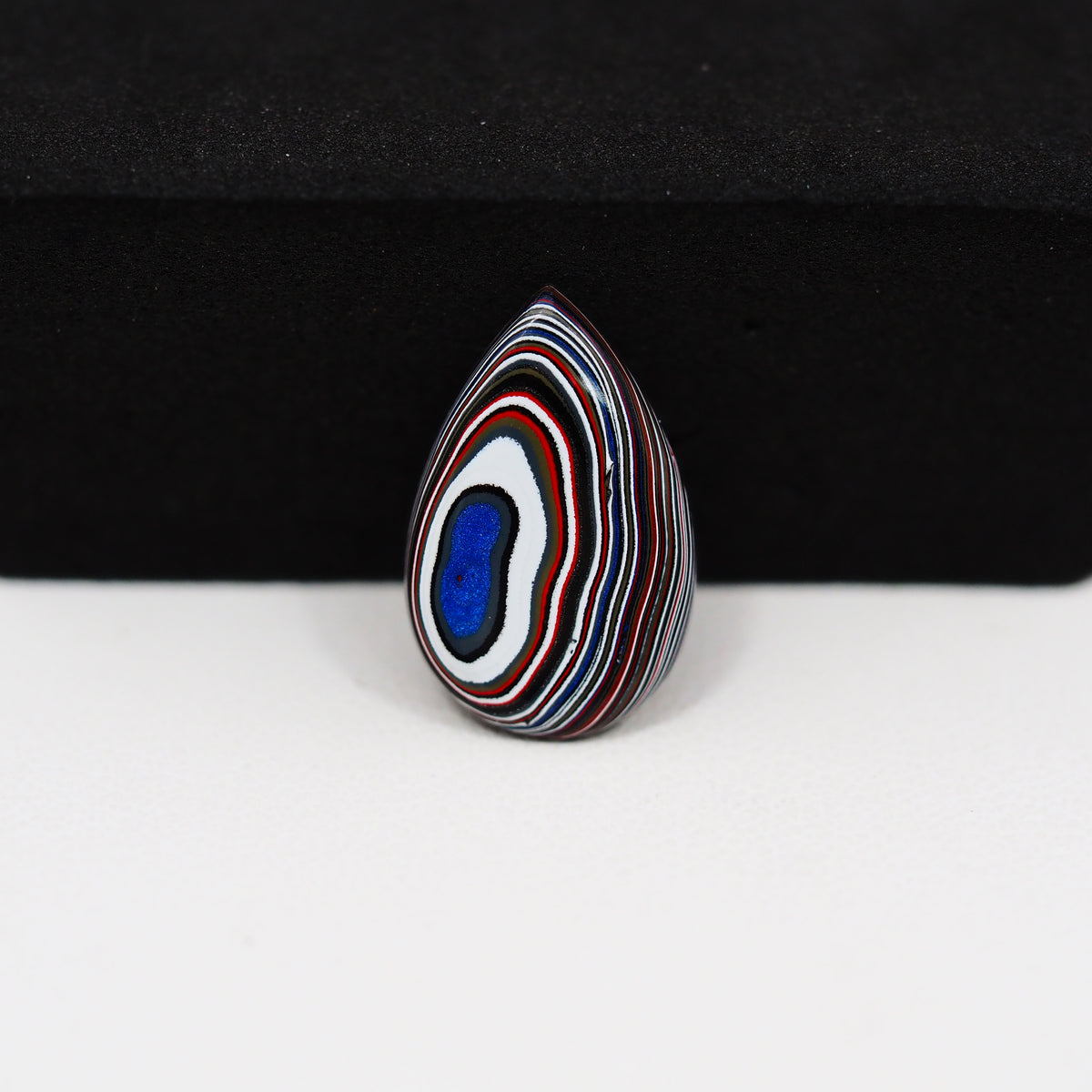 Fordite Agate Cabochon Pear 18x11mm 1.5ct - Detroit Agate layered paint - Pedra Gems