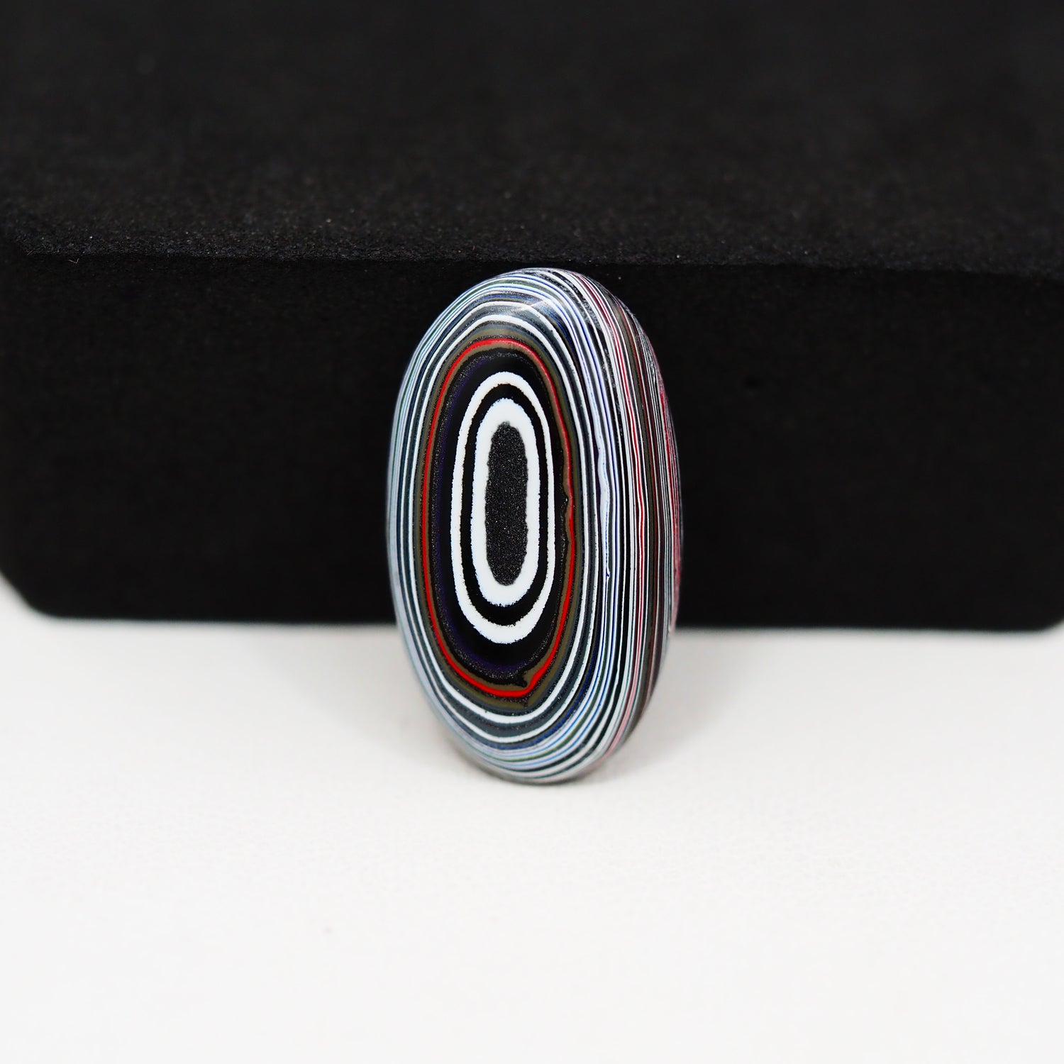 Fordite Agate Cabochon Oval 22x12mm 4ct - Detroit Agate layered paint - Pedra Gems