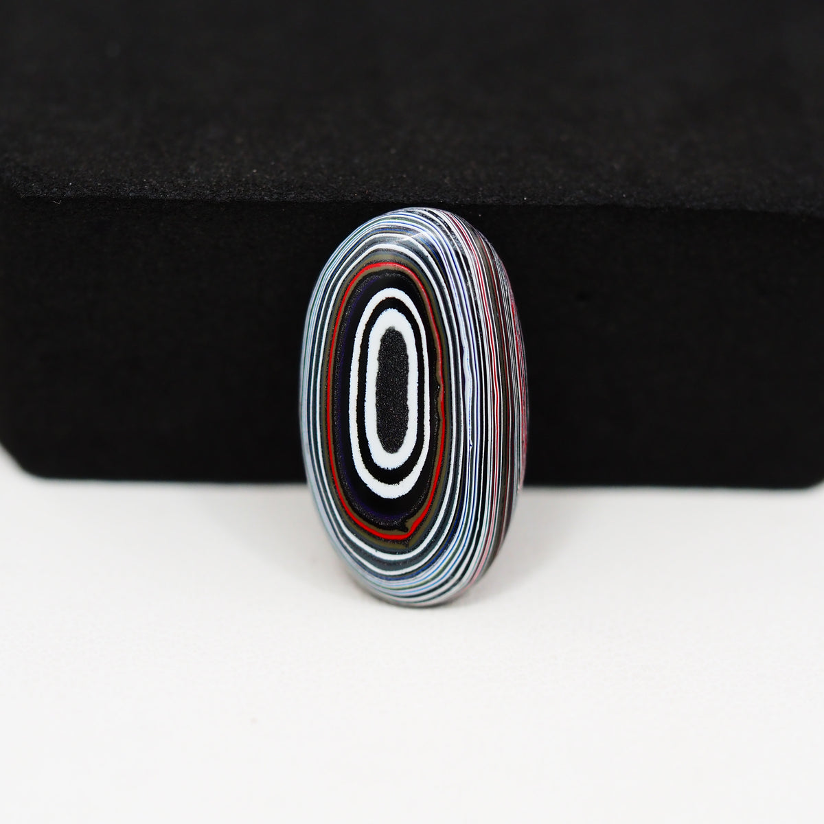 Fordite Agate Cabochon Oval 22x12mm 4ct - Detroit Agate layered paint - Pedra Gems