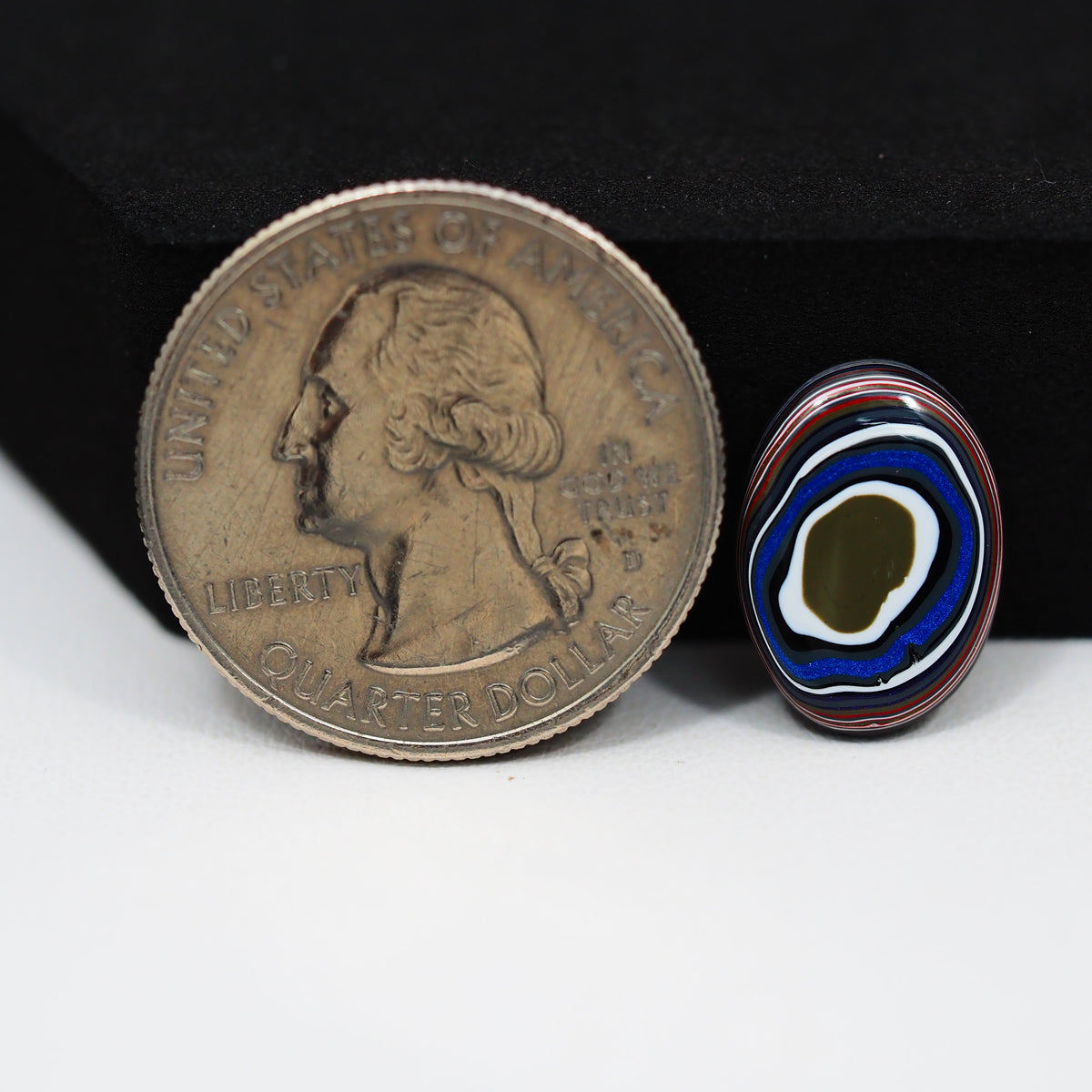 Fordite Agate Cabochon Oval 15x11mm 1.5ct - Detroit Agate layered paint - Pedra Gems