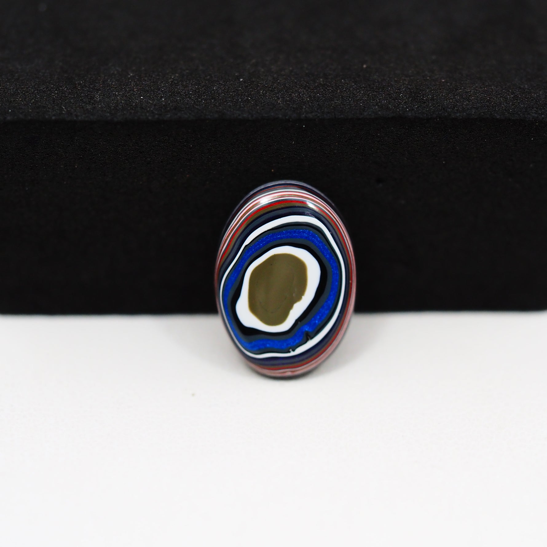 Fordite Agate Cabochon Oval 15x11mm 1.5ct - Detroit Agate layered paint - Pedra Gems