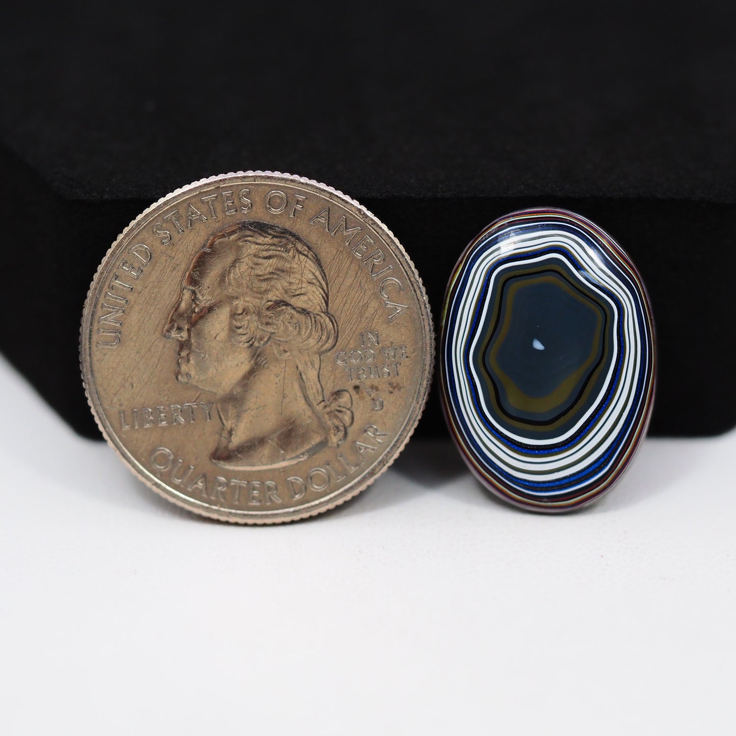 Fordite Agate Cabochon Oval 21x15mm 4.5ct - Detroit Agate layered paint - Pedra Gems