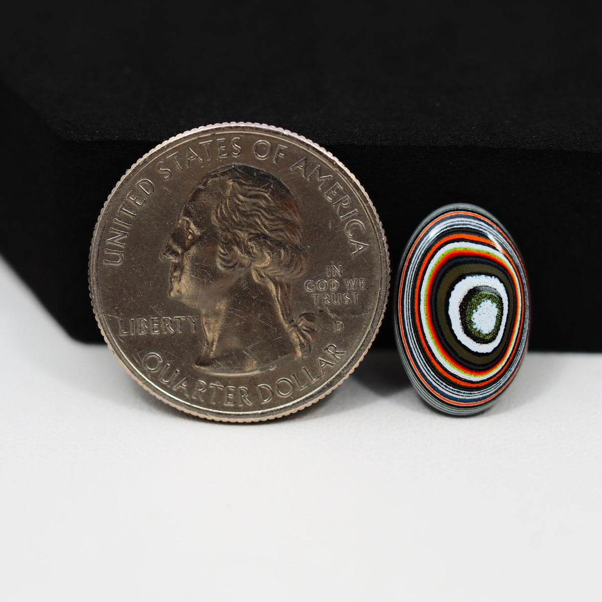 Fordite Agate Cabochon Oval 17x11mm 2.5ct - Detroit Agate layered paint - Pedra Gems