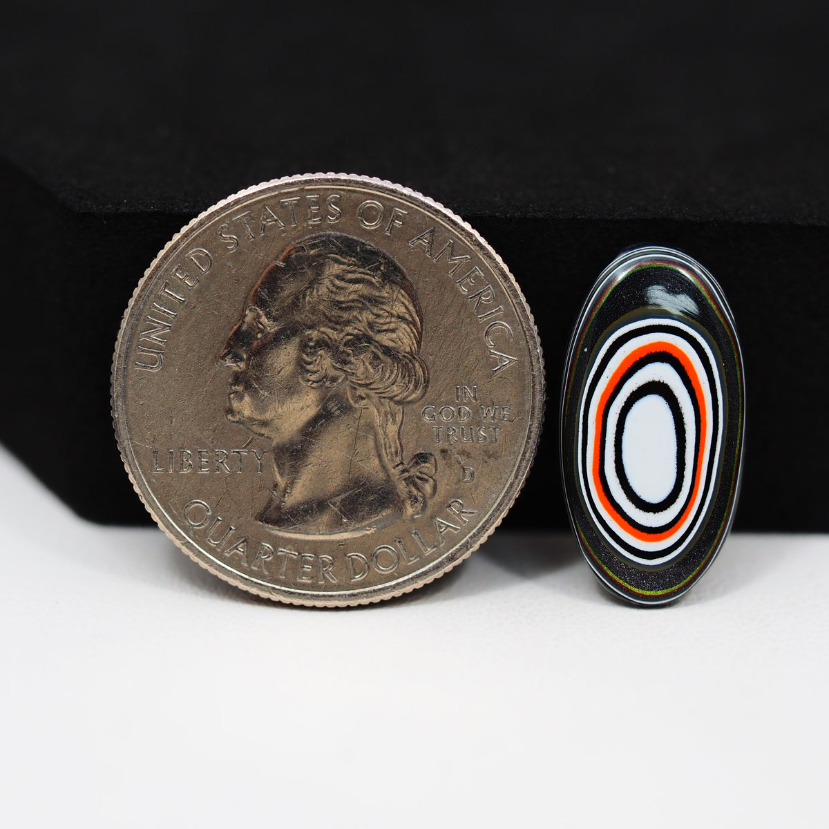 Fordite Agate Cabochon Oval 18x8mm 2ct - Detroit Agate layered paint - Pedra Gems