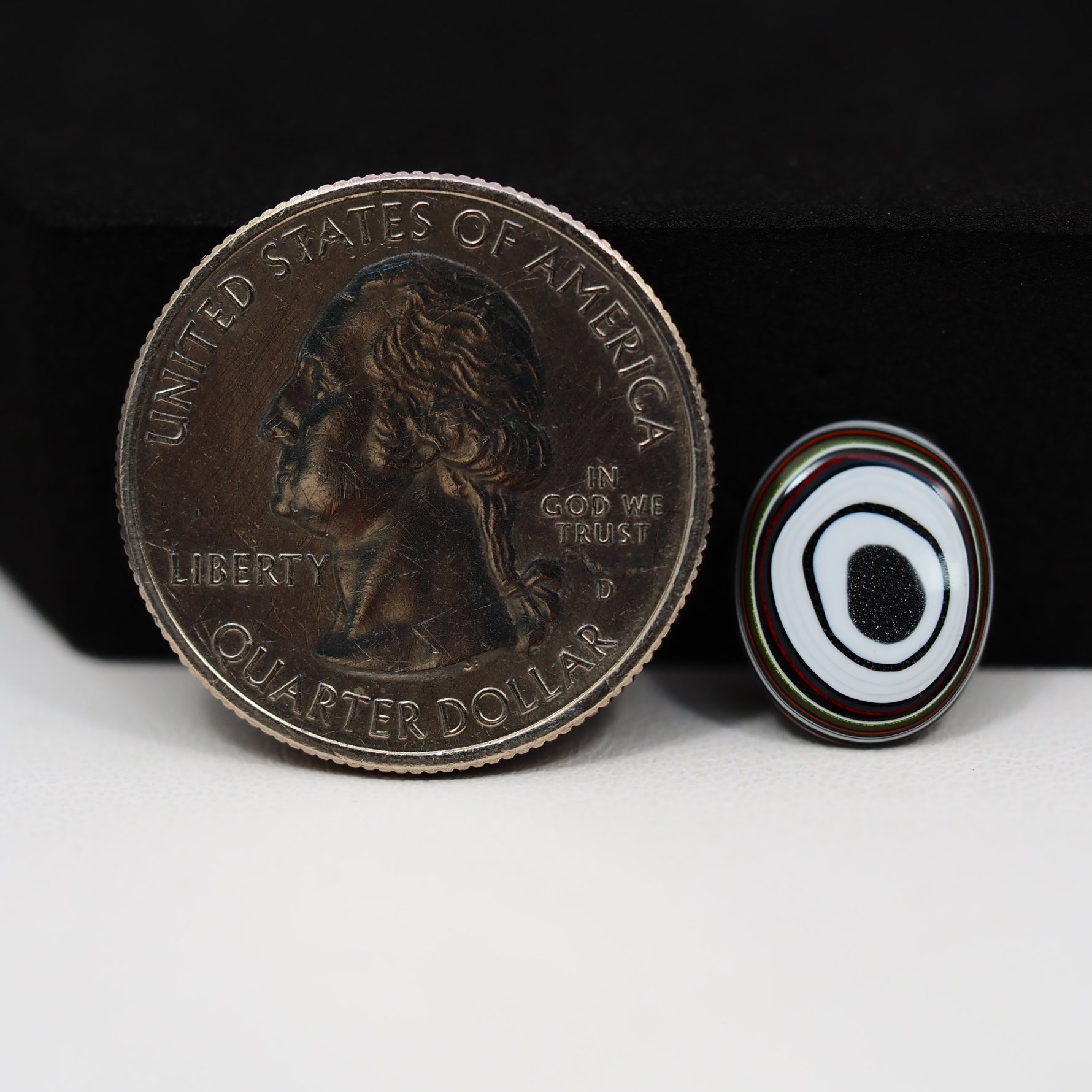 Fordite Agate Cabochon Oval 13x8mm 1.5ct - Detroit Agate layered paint - Pedra Gems