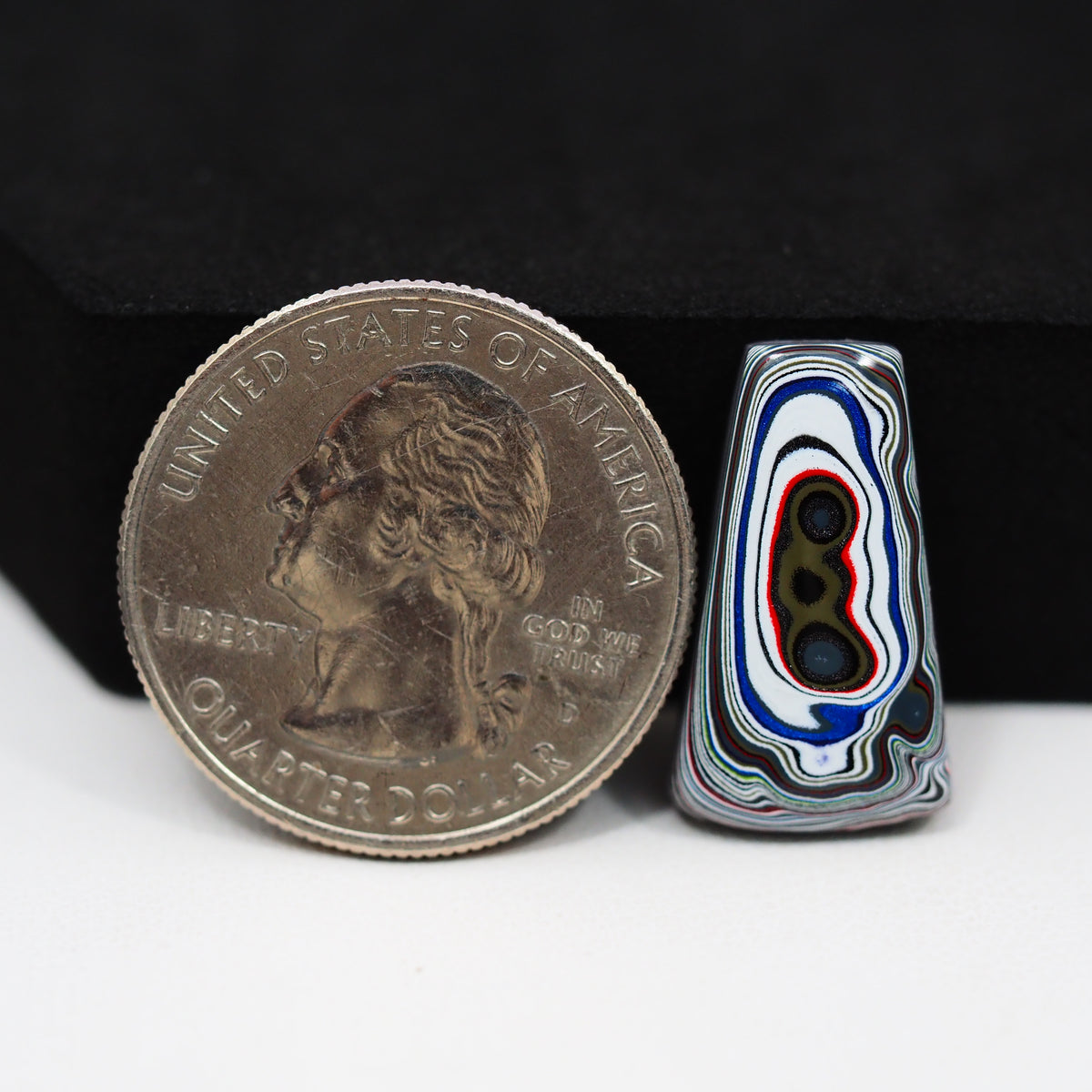 Fordite Agate Cabochon Freeform 20x11mm 4.5ct - Detroit Agate layered paint - Pedra Gems