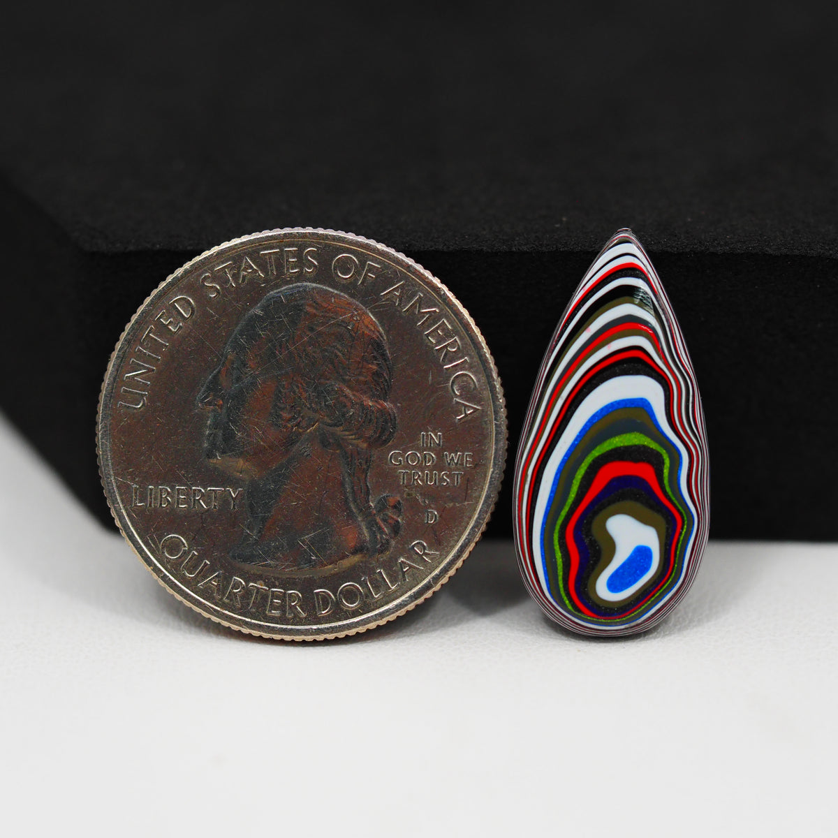 Fordite Agate Cabochon Freeform 23x11mm 2.5ct - Detroit Agate layered paint - Pedra Gems