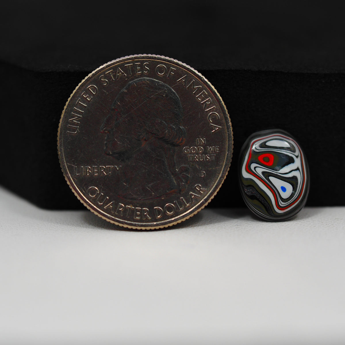 Fordite Agate Cabochon Oval 13x8mm 1.5ct - Detroit Agate layered paint - Pedra Gems