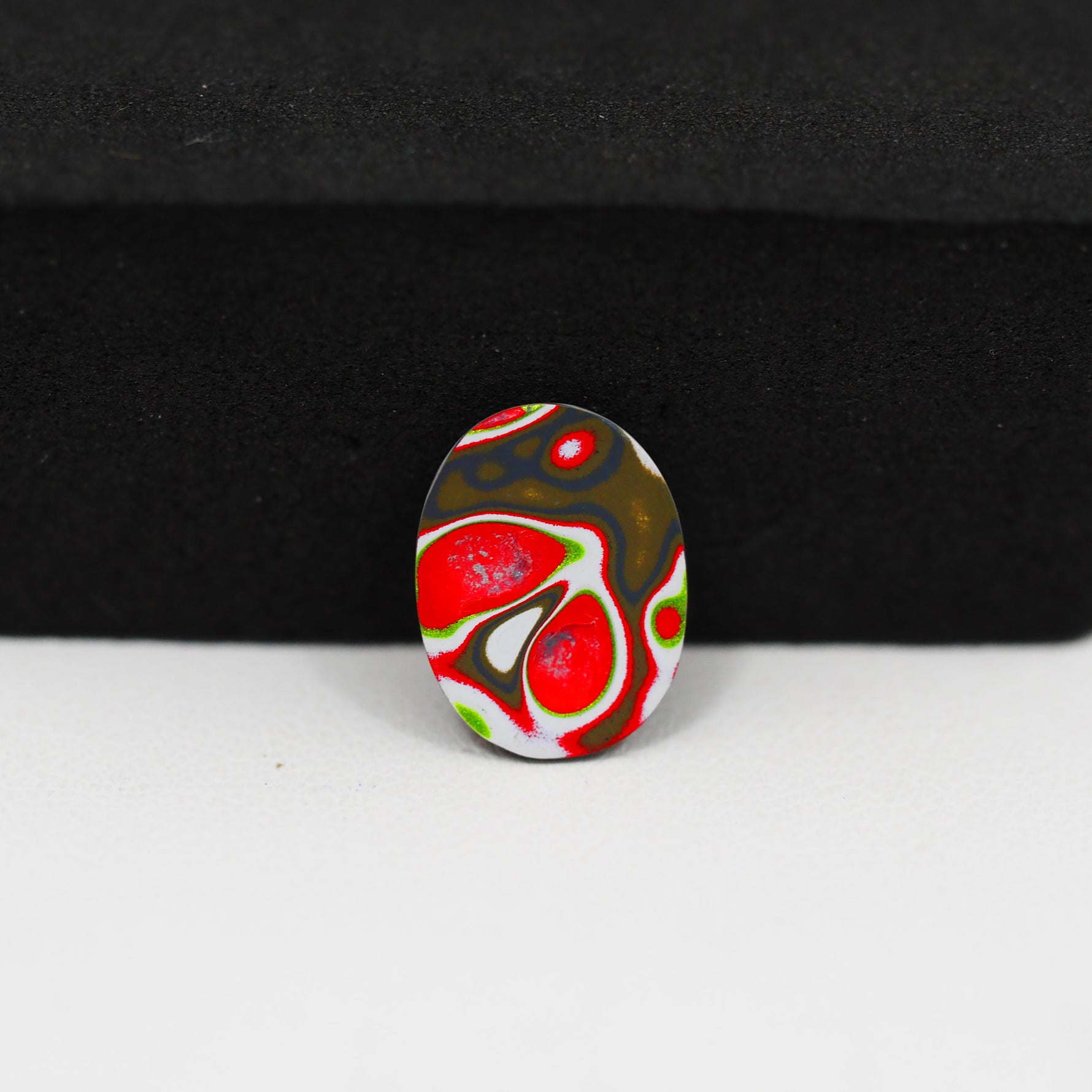 Fordite Agate Cabochon Oval 13x8mm 1.5ct - Detroit Agate layered paint - Pedra Gems