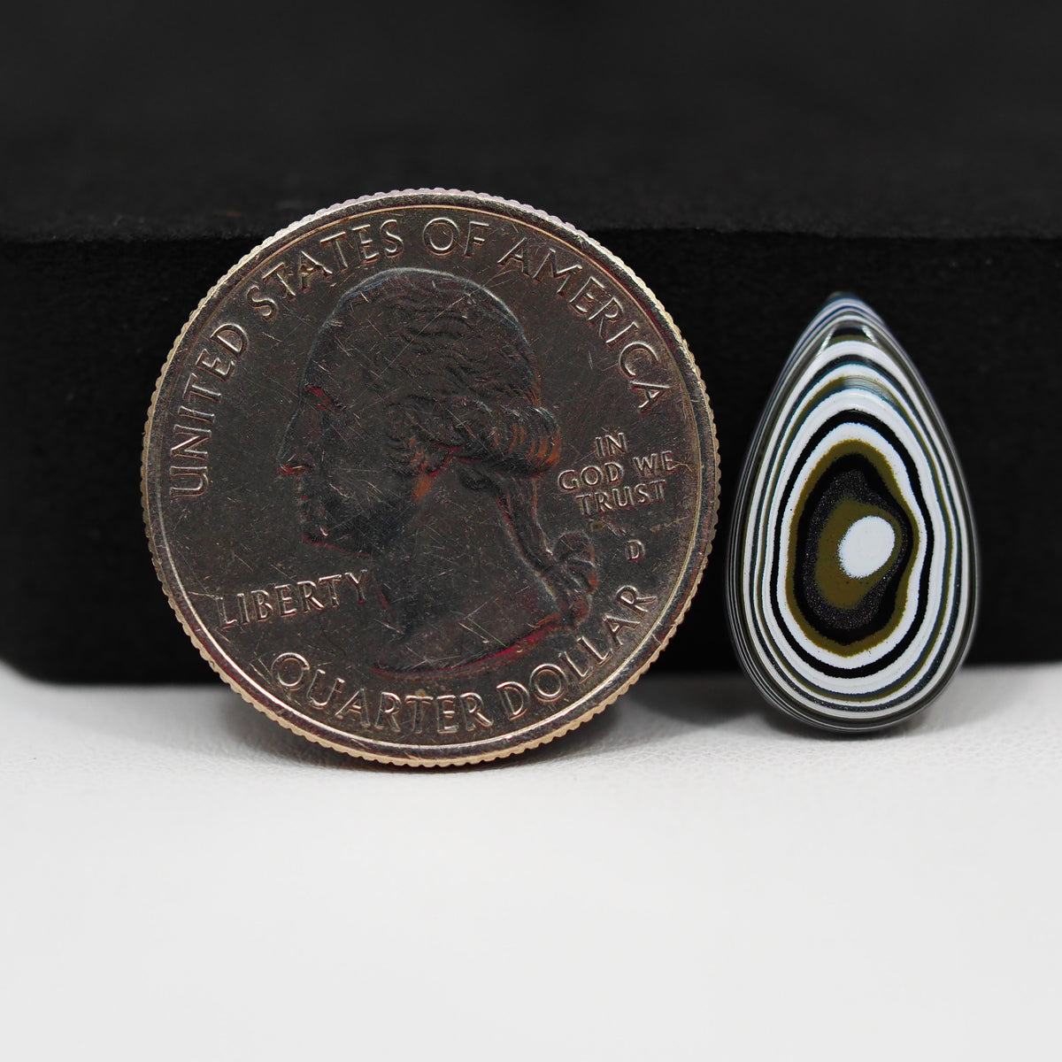 Fordite Agate Cabochon Pear 17x11mm 2ct - Detroit Agate layered paint - Pedra Gems