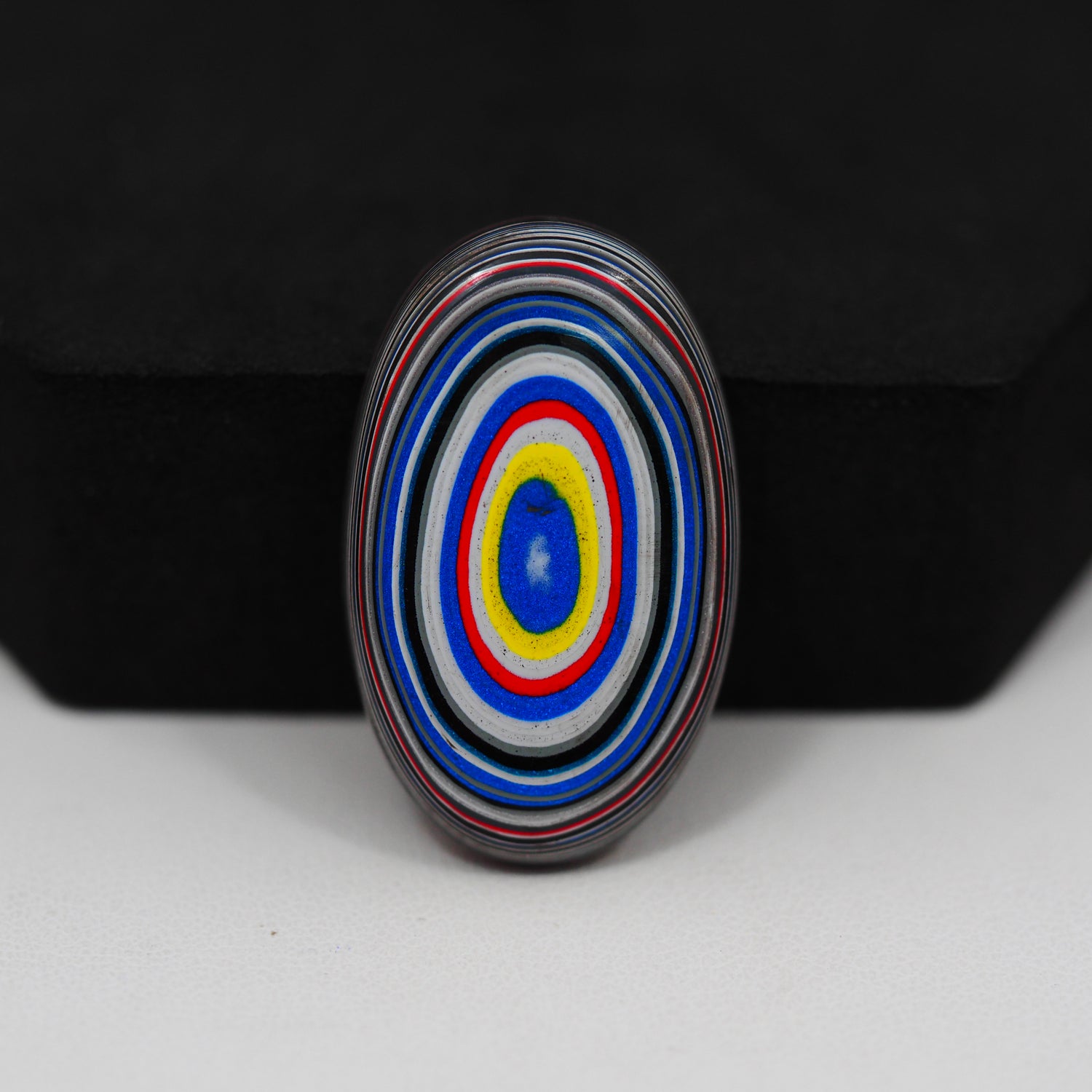 Fordite Agate Cabochon Oval 30x19mm 11.5ct - Detroit Agate layered paint - Pedra Gems