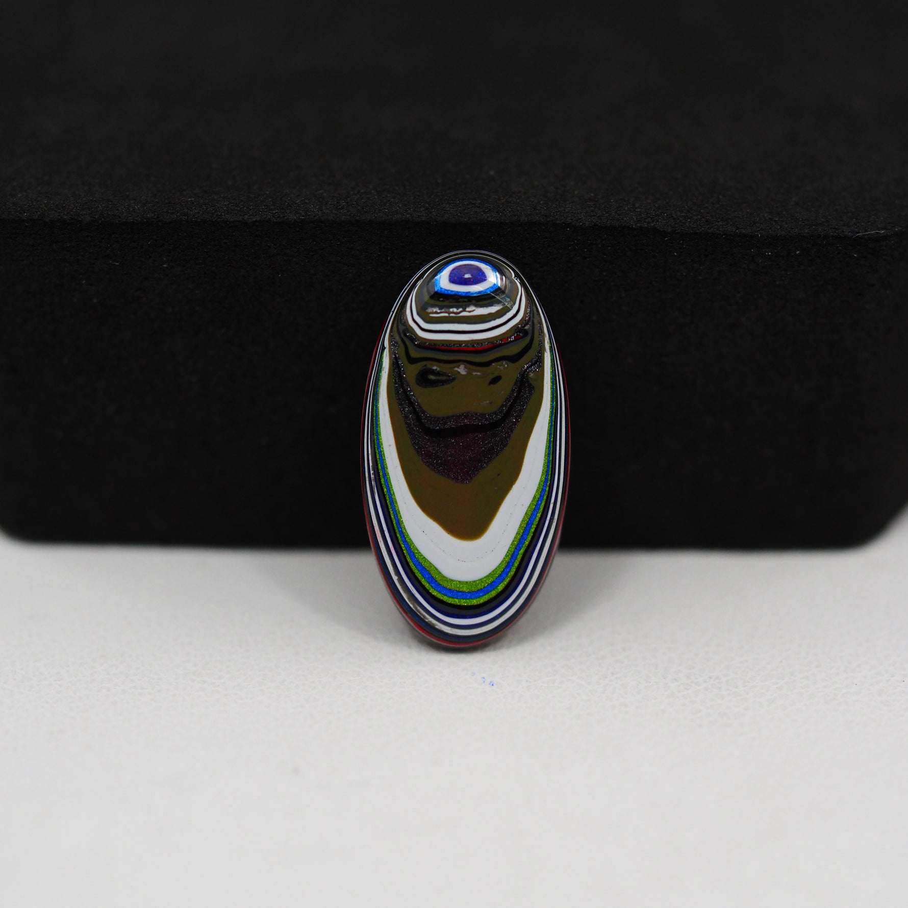 Fordite Agate Cabochon Oval 20x11mm 2ct - Detroit Agate layered paint - Pedra Gems