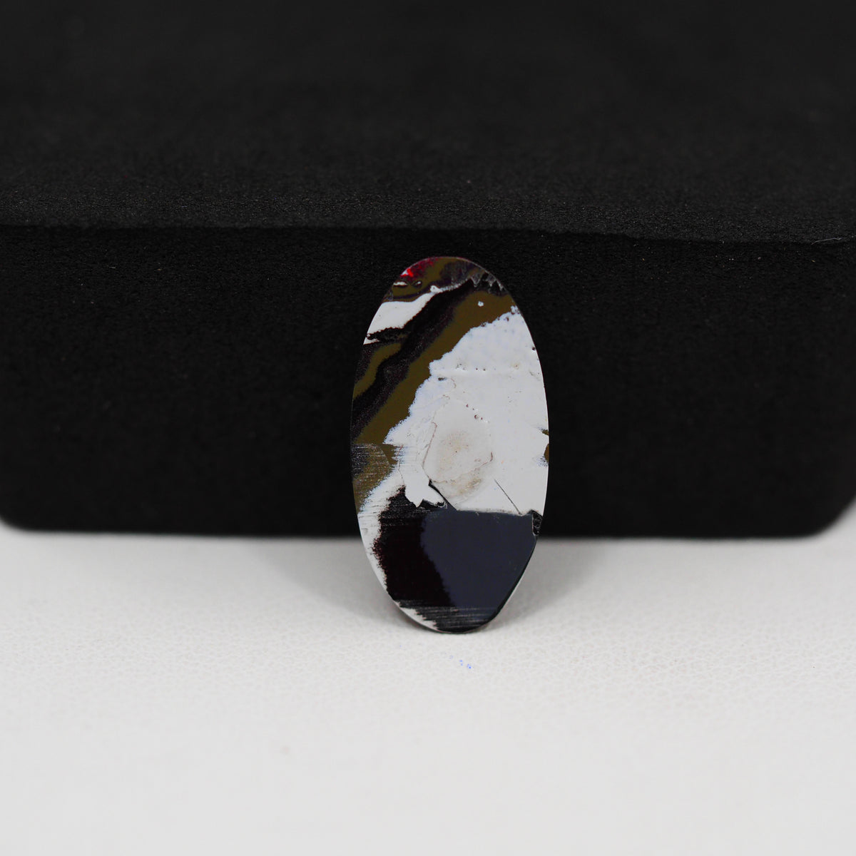 Fordite Agate Cabochon Oval 20x11mm 2ct - Detroit Agate layered paint - Pedra Gems