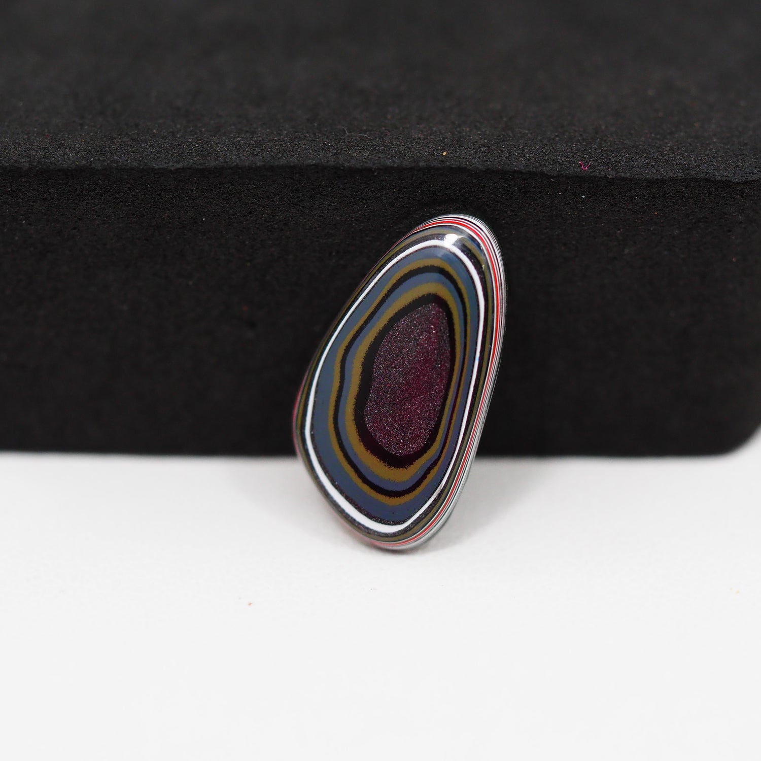 Fordite Agate Cabochon Freeform 19x11mm 2.5ct - Detroit Agate layered paint - Pedra Gems
