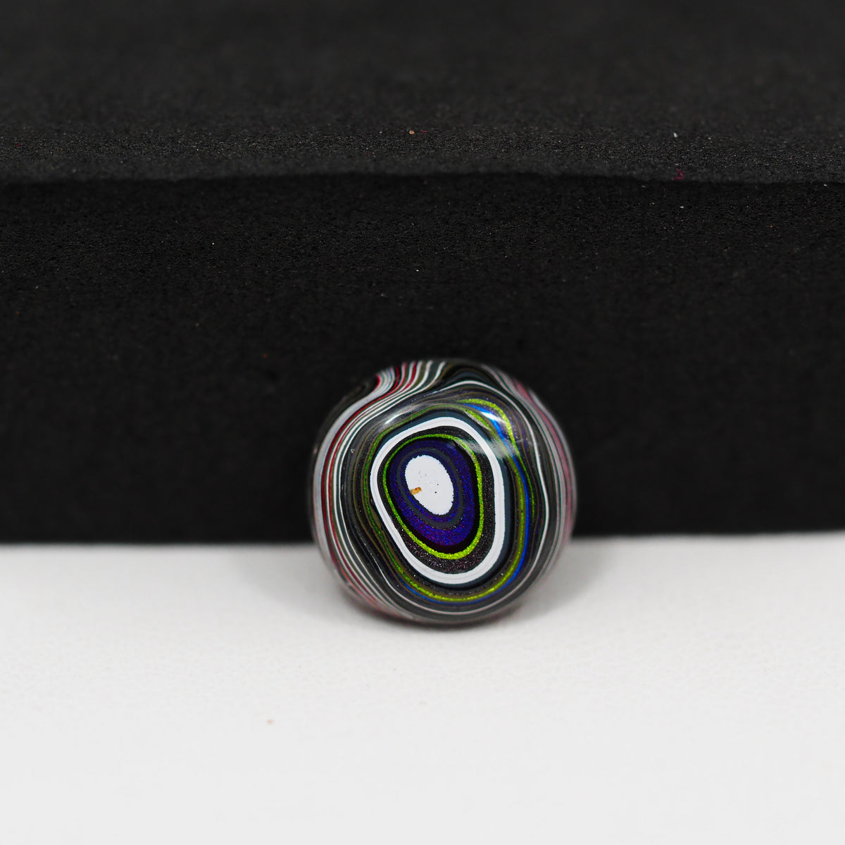 Fordite Agate Cabochon Round 12x12mm 2ct - Detroit Agate layered paint - Pedra Gems