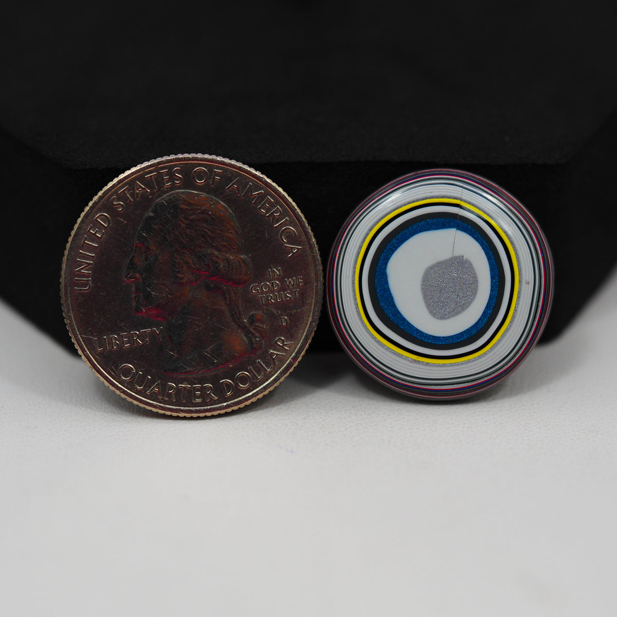 Fordite Agate Cabochon Round 21x21mm 7ct - Detroit Agate layered paint - Pedra Gems