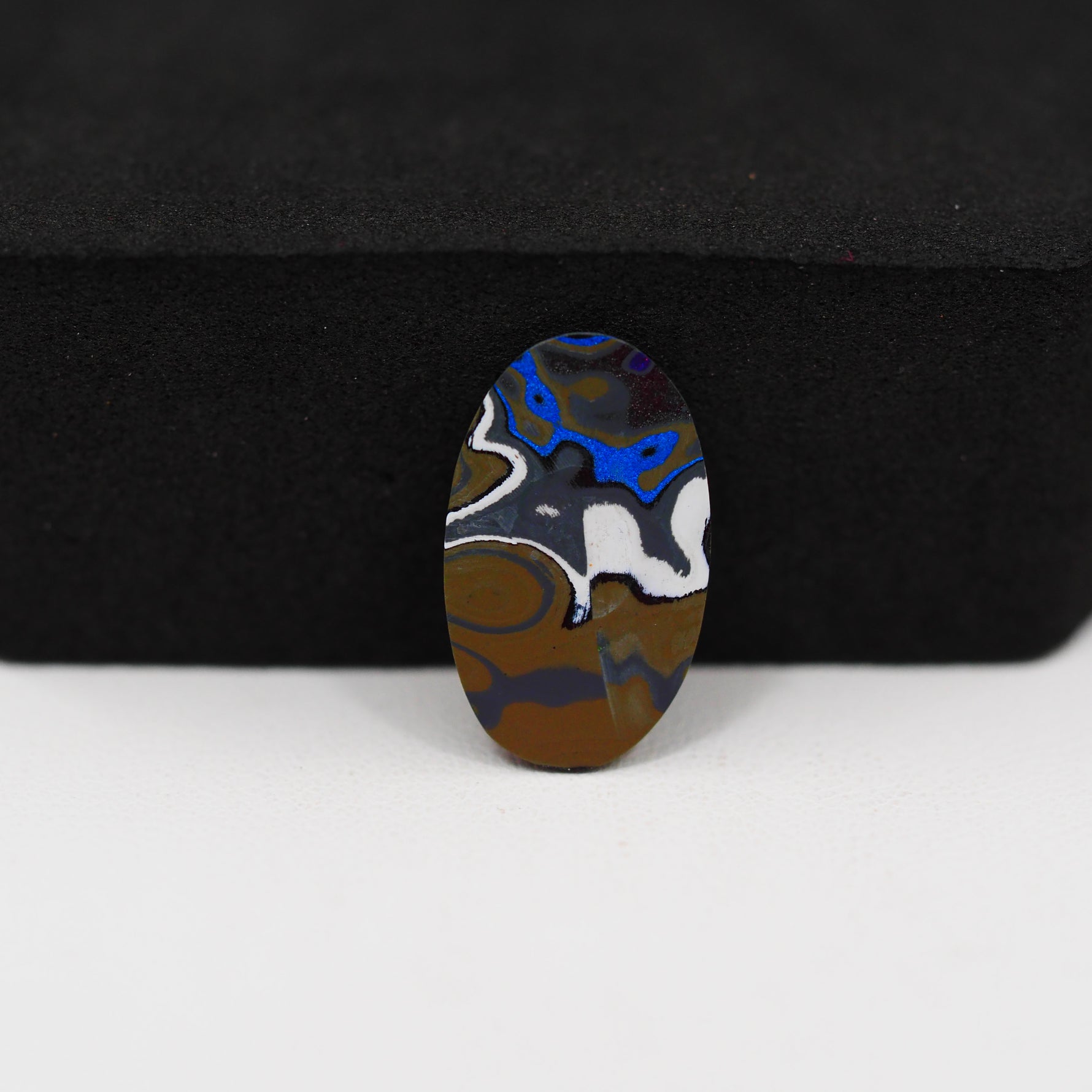 Fordite Agate Cabochon Oval 18x11mm 2ct - Detroit Agate layered paint - Pedra Gems