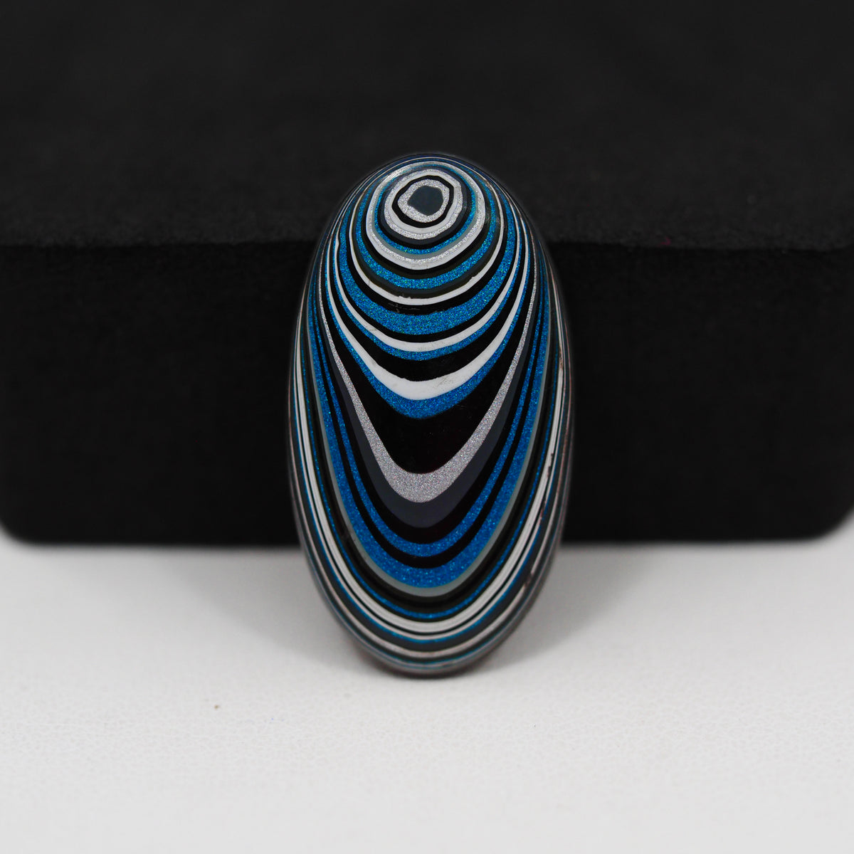 Fordite Agate Cabochon Oval 28x15mm 5.5ct - Detroit Agate layered paint - Pedra Gems